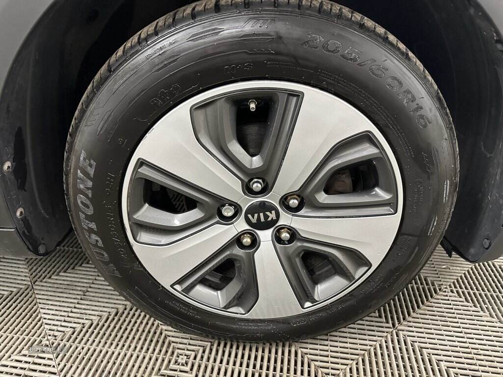Aug 2018 Kia Niro 1.6 GDi Hybrid 2 5dr DCT