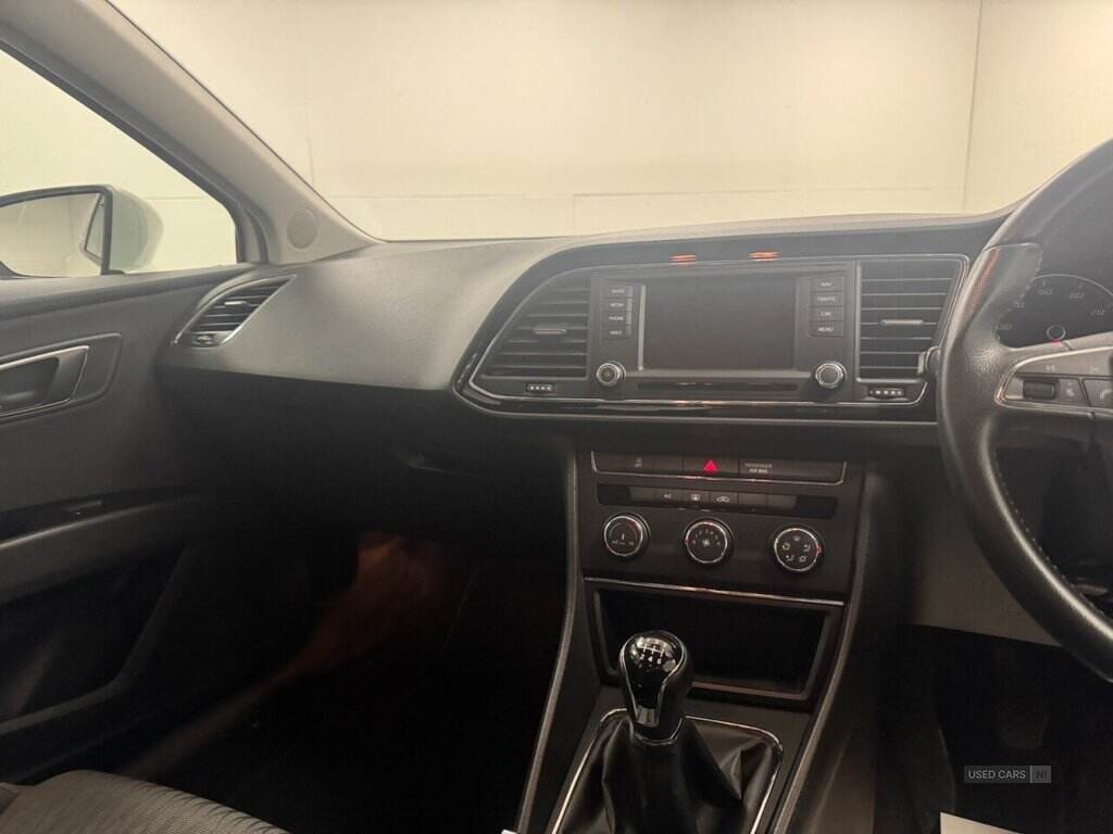 Mar 2015 Seat Leon 1.2 TSI 110 SE 3dr [Technology Pack]