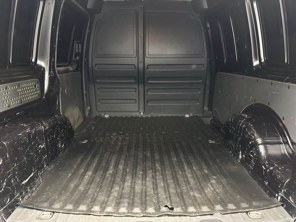 Jun 2017 Volkswagen Caddy 2.0 TDI 102PS Black Edition Van