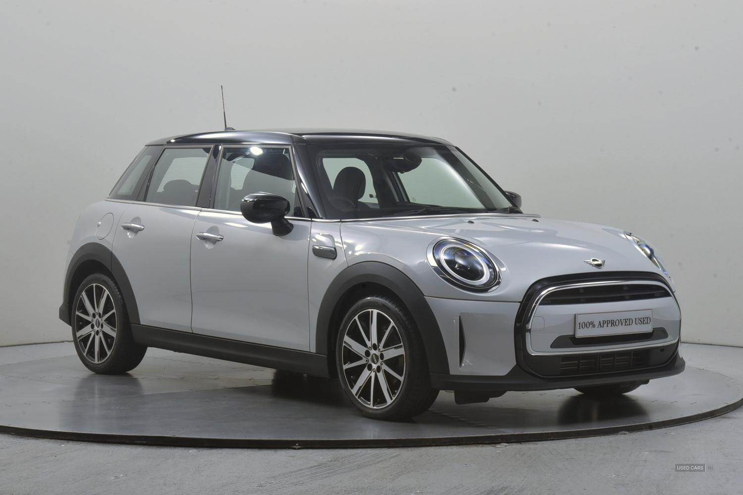 Jun 2022 MINI HATCHBACK 1.5 Cooper Classic 5dr Auto