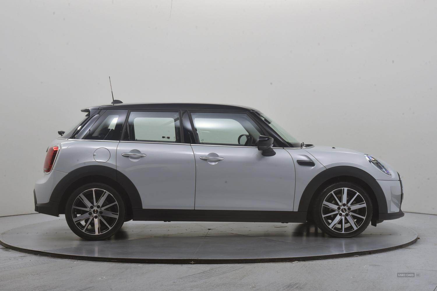 Jun 2022 MINI HATCHBACK 1.5 Cooper Classic 5dr Auto