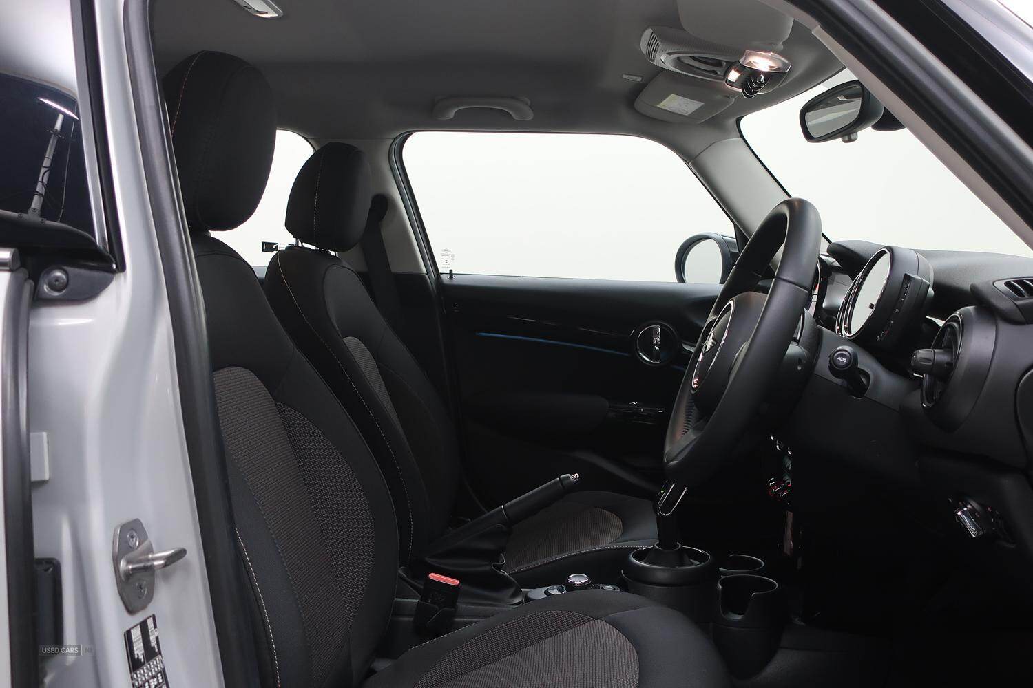 Jun 2022 MINI HATCHBACK 1.5 Cooper Classic 5dr Auto