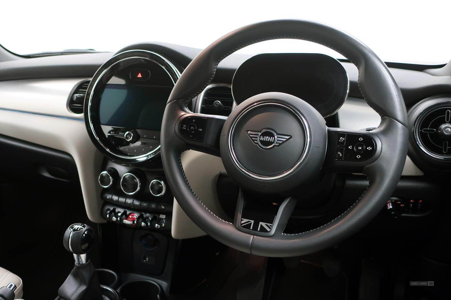 Feb 2022 MINI HATCHBACK 1.5 Cooper Exclusive 3dr