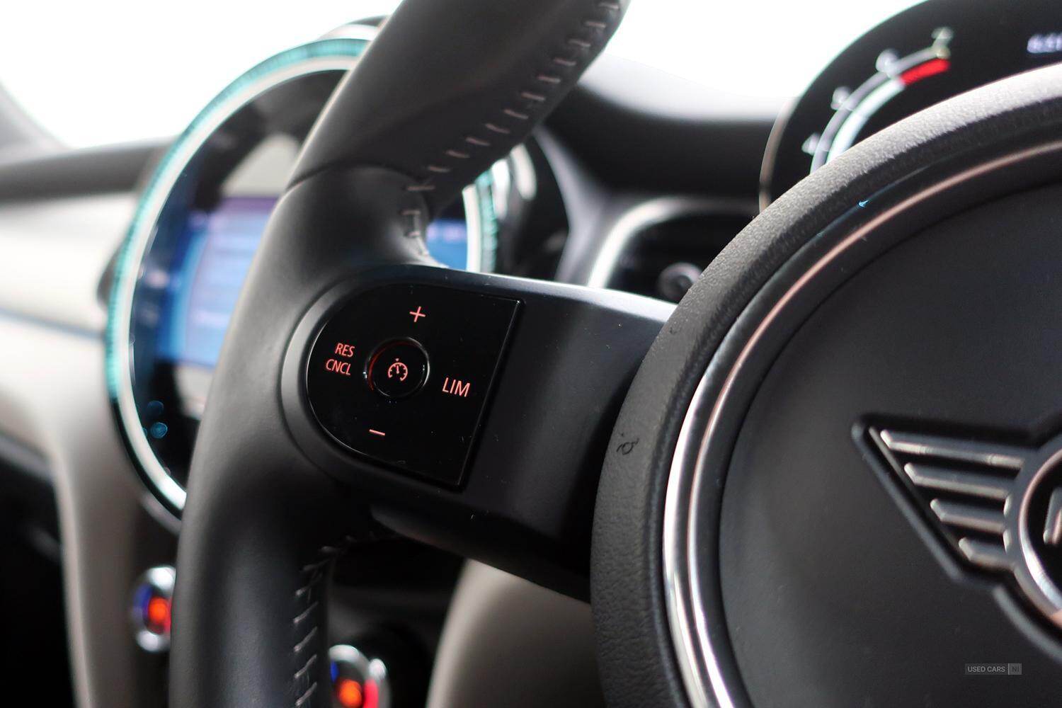 Feb 2022 MINI HATCHBACK 1.5 Cooper Exclusive 3dr