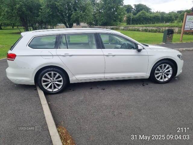 Dec 2015 Volkswagen Passat 2.0 TDI SE Business 5dr DSG