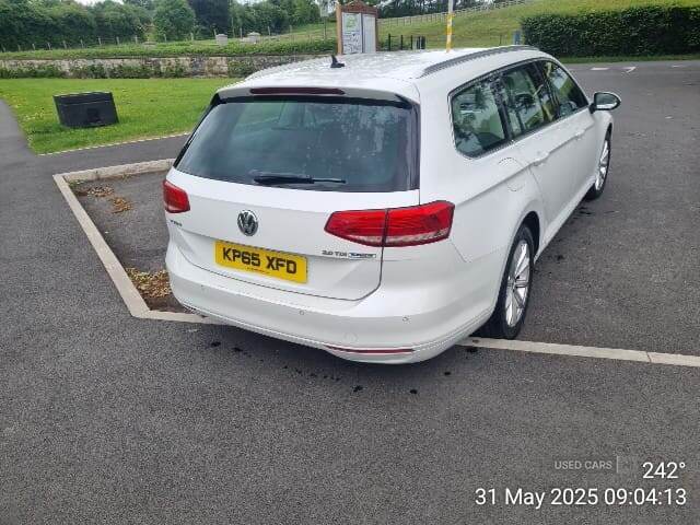 Dec 2015 Volkswagen Passat 2.0 TDI SE Business 5dr DSG