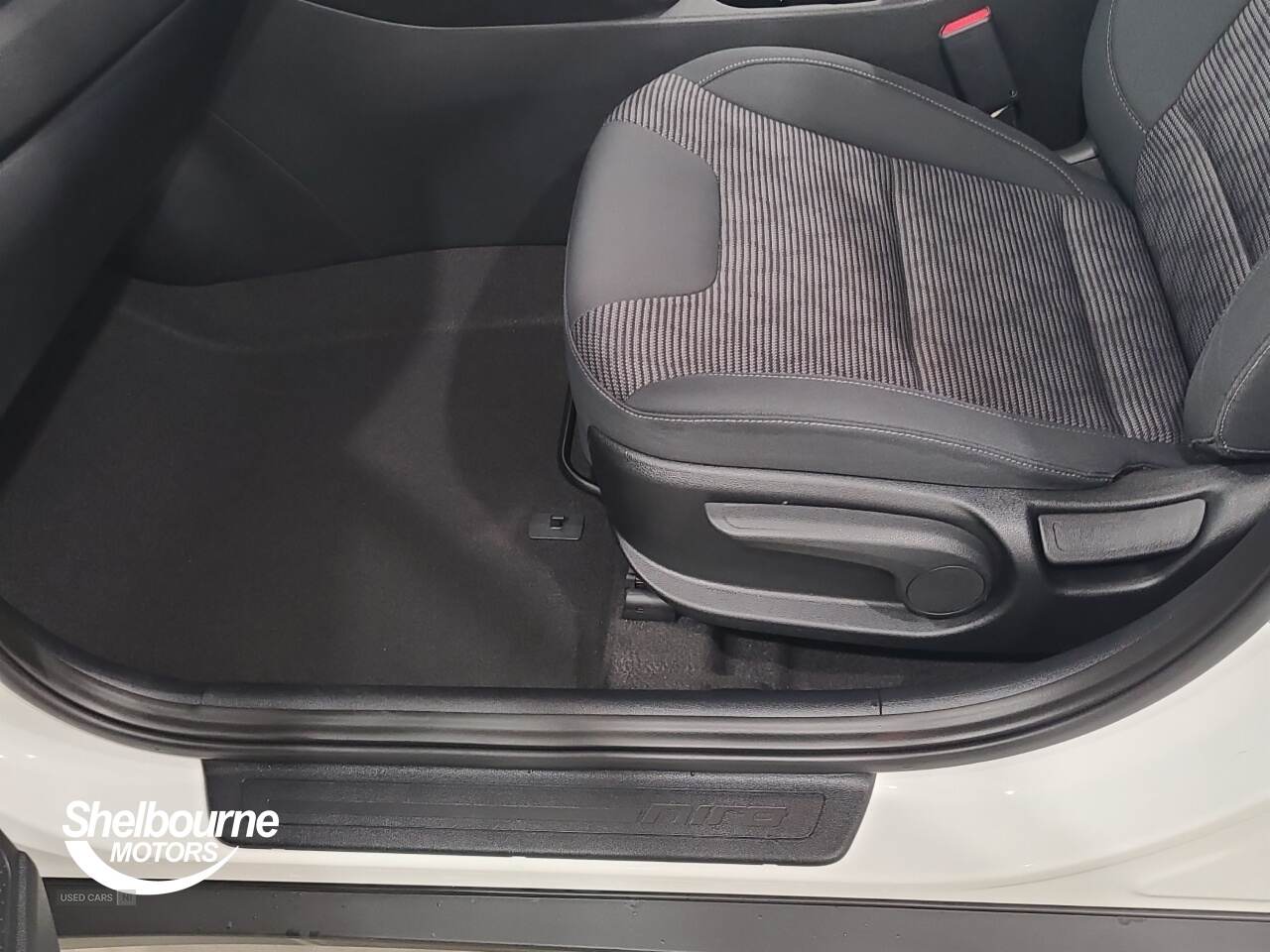 May 2022 Kia Niro 1.6 GDi Hybrid 2 5dr DCT