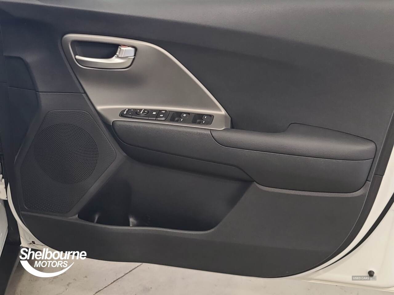 May 2022 Kia Niro 1.6 GDi Hybrid 2 5dr DCT