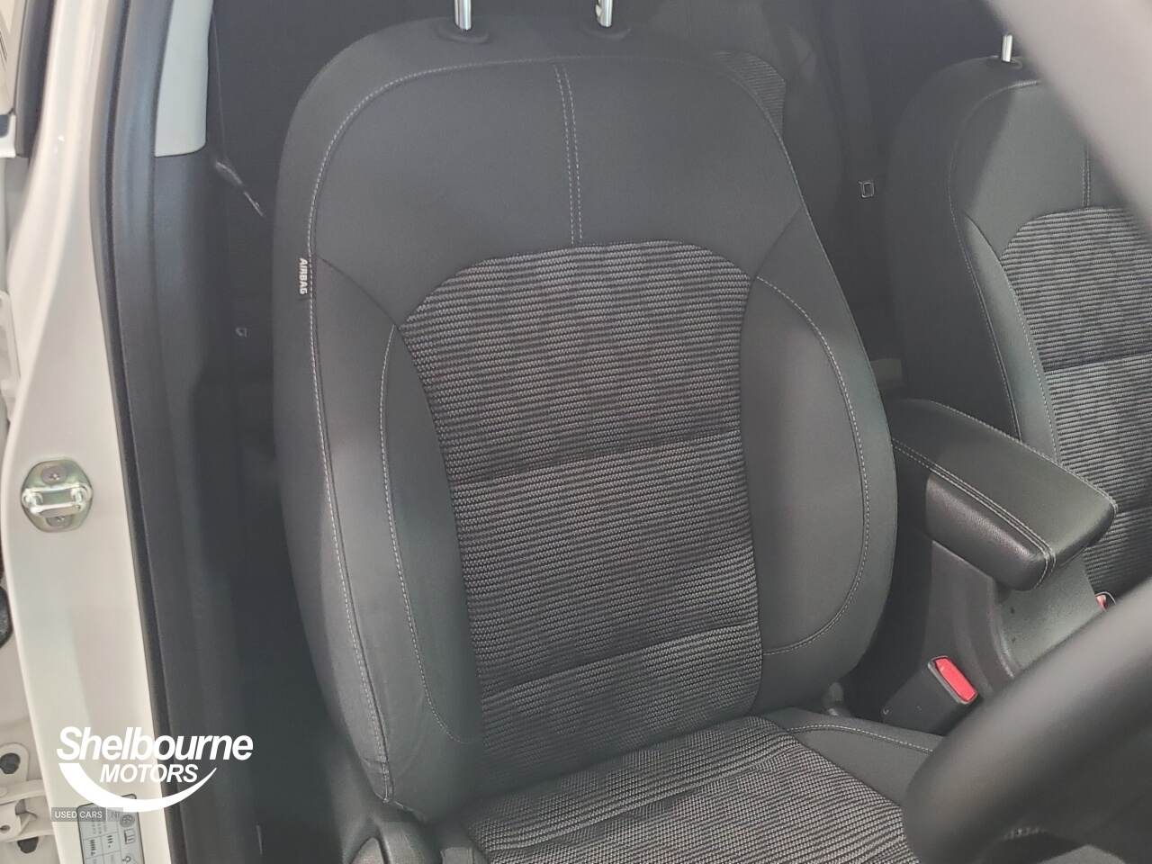 May 2022 Kia Niro 1.6 GDi Hybrid 2 5dr DCT