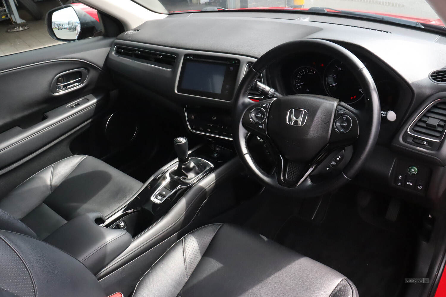 Apr 2018 Honda HR-V 1.5 i-VTEC EX 5dr