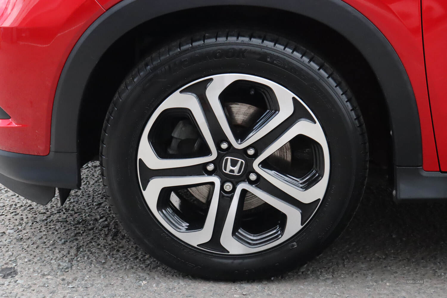 Apr 2018 Honda HR-V 1.5 i-VTEC EX 5dr