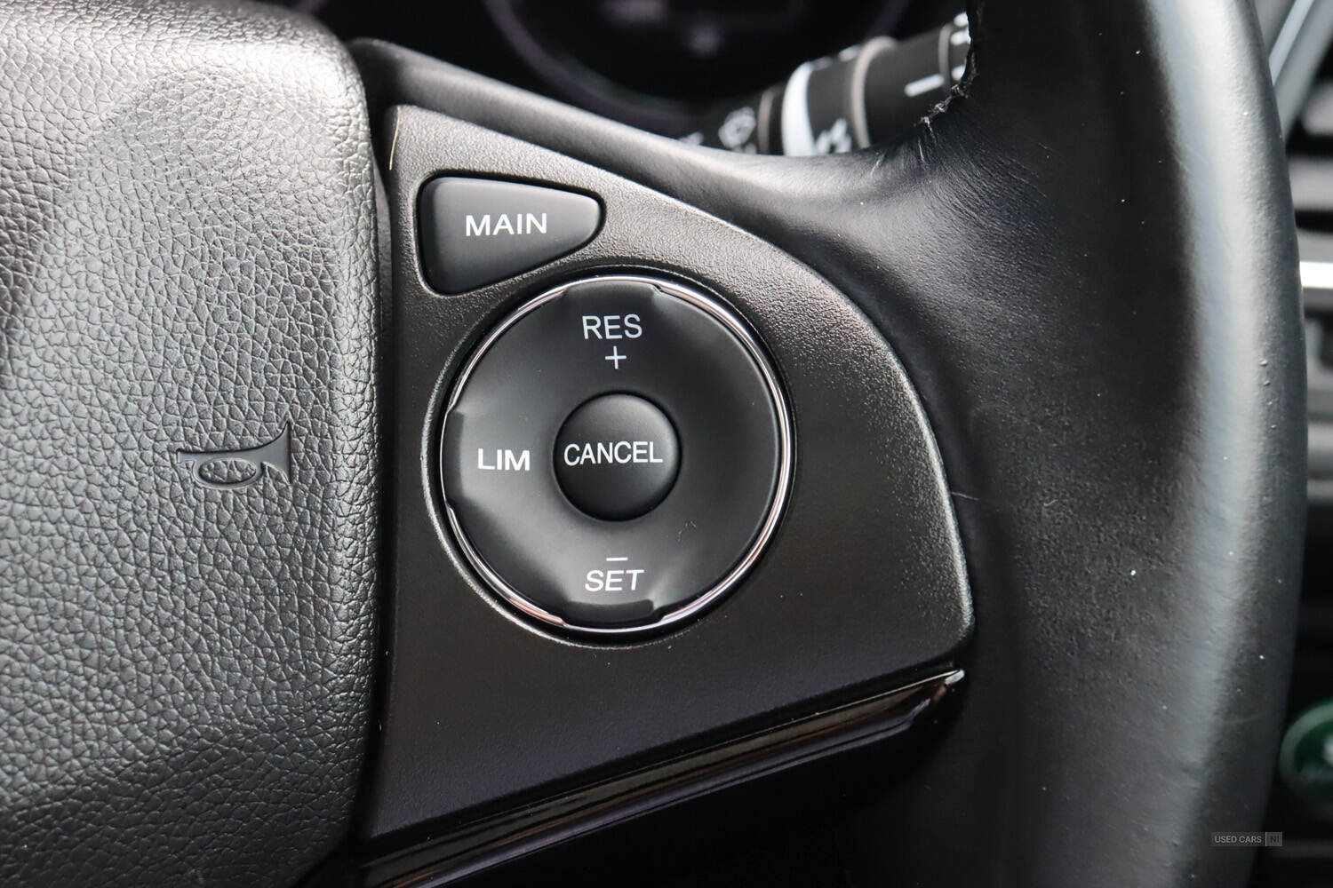 Apr 2018 Honda HR-V 1.5 i-VTEC EX 5dr