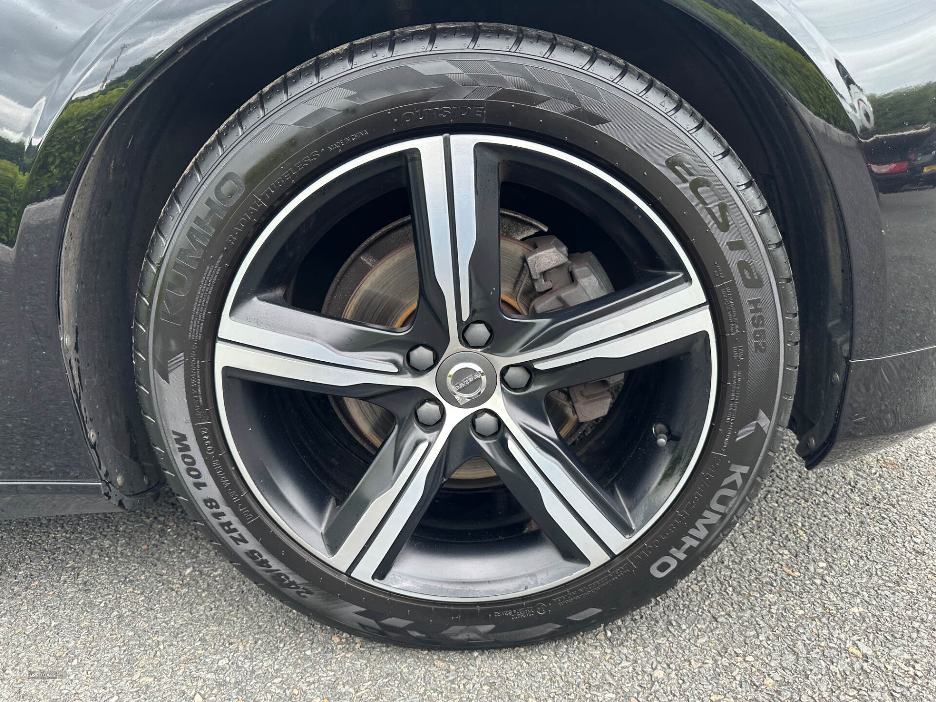 May 2019 Volvo S90 2.0 D4 R DESIGN 4dr Geartronic