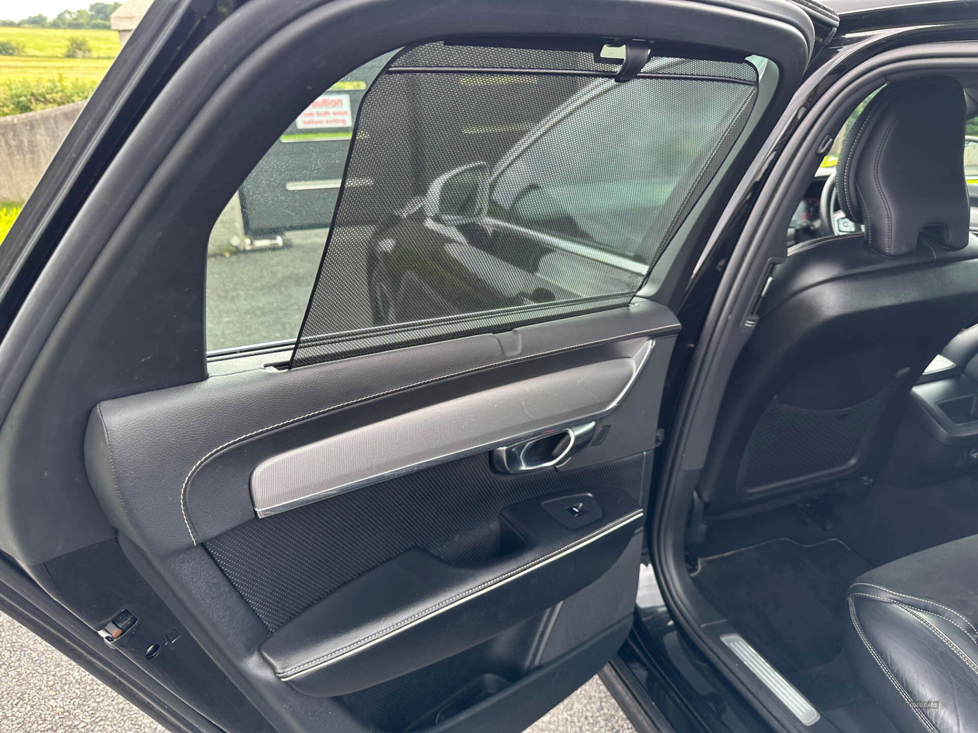 May 2019 Volvo S90 2.0 D4 R DESIGN 4dr Geartronic