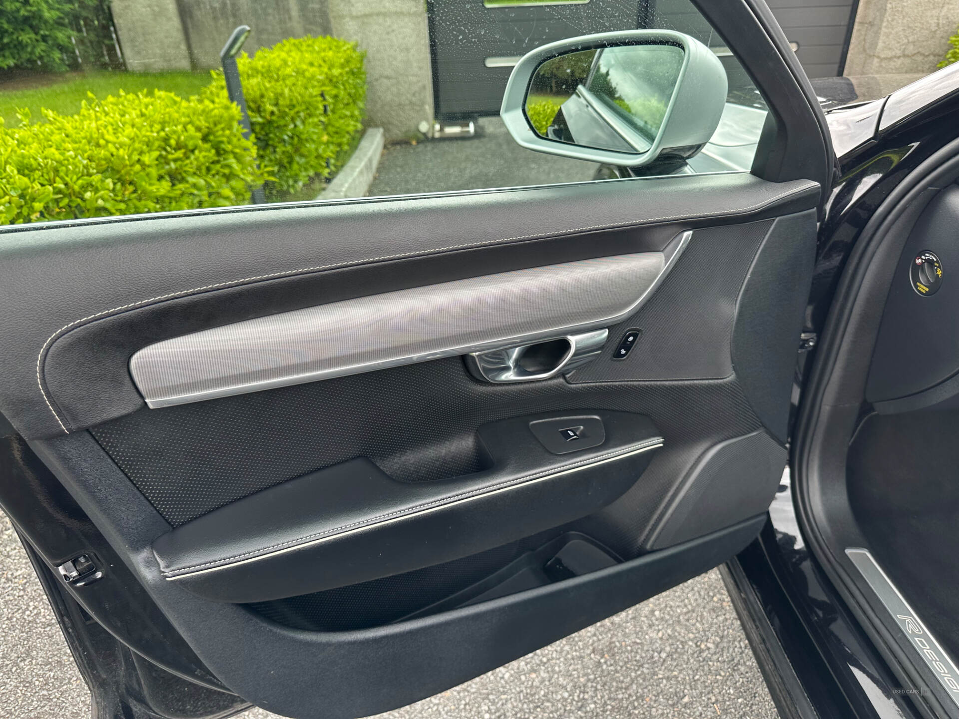 May 2019 Volvo S90 2.0 D4 R DESIGN 4dr Geartronic