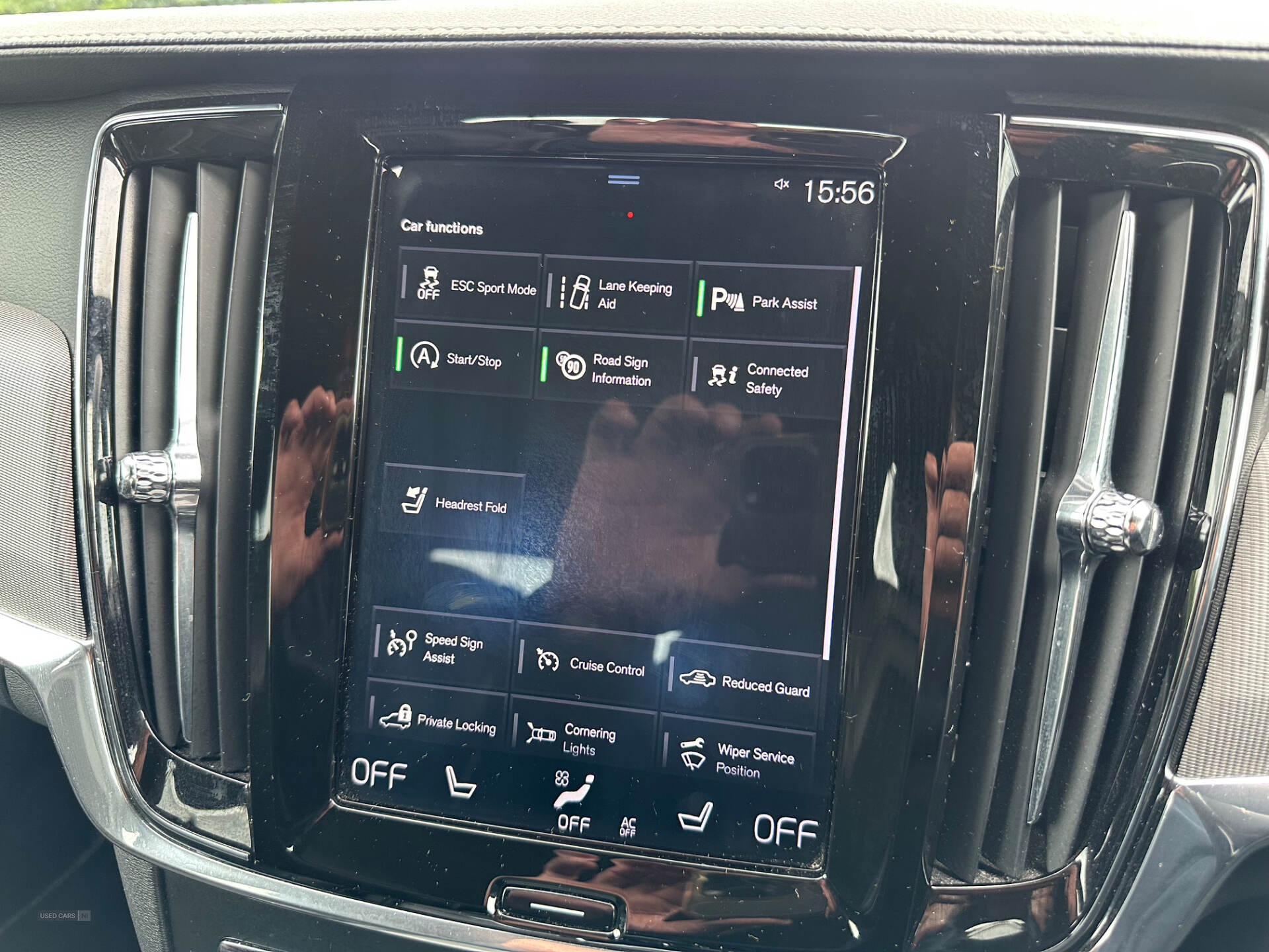 May 2019 Volvo S90 2.0 D4 R DESIGN 4dr Geartronic