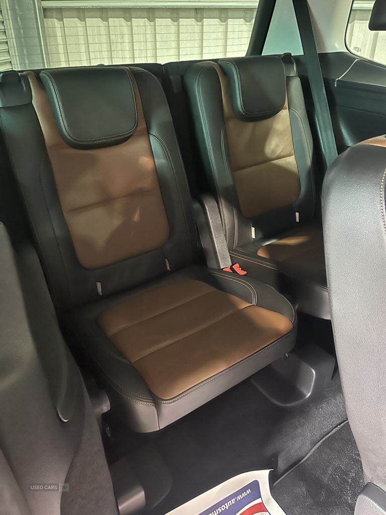 Oct 2016 Seat Alhambra 2.0 TDI CR SE Lux [150] 5dr DSG