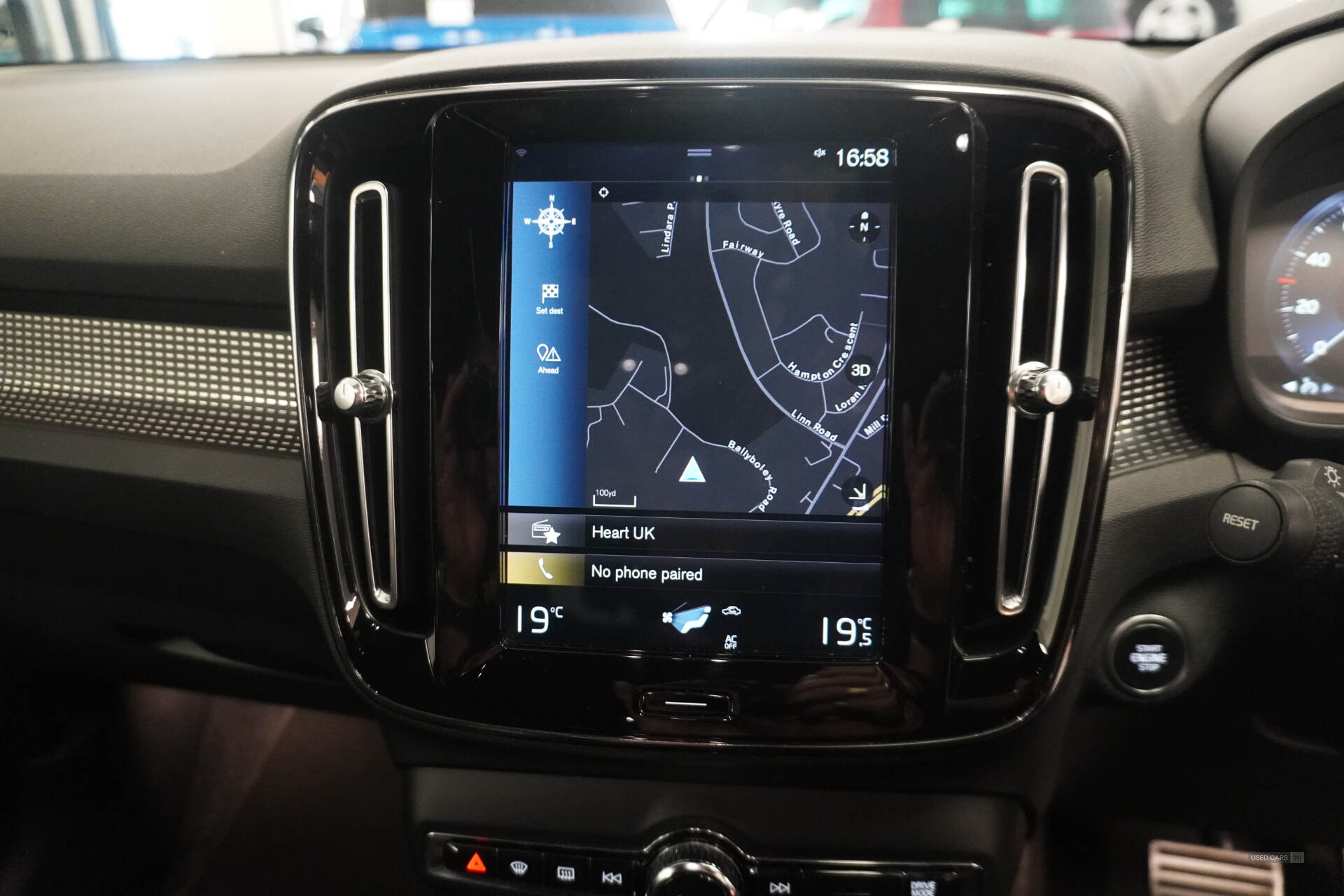 Dec 2018 Volvo XC40 2.0 D3 R DESIGN 5dr Geartronic