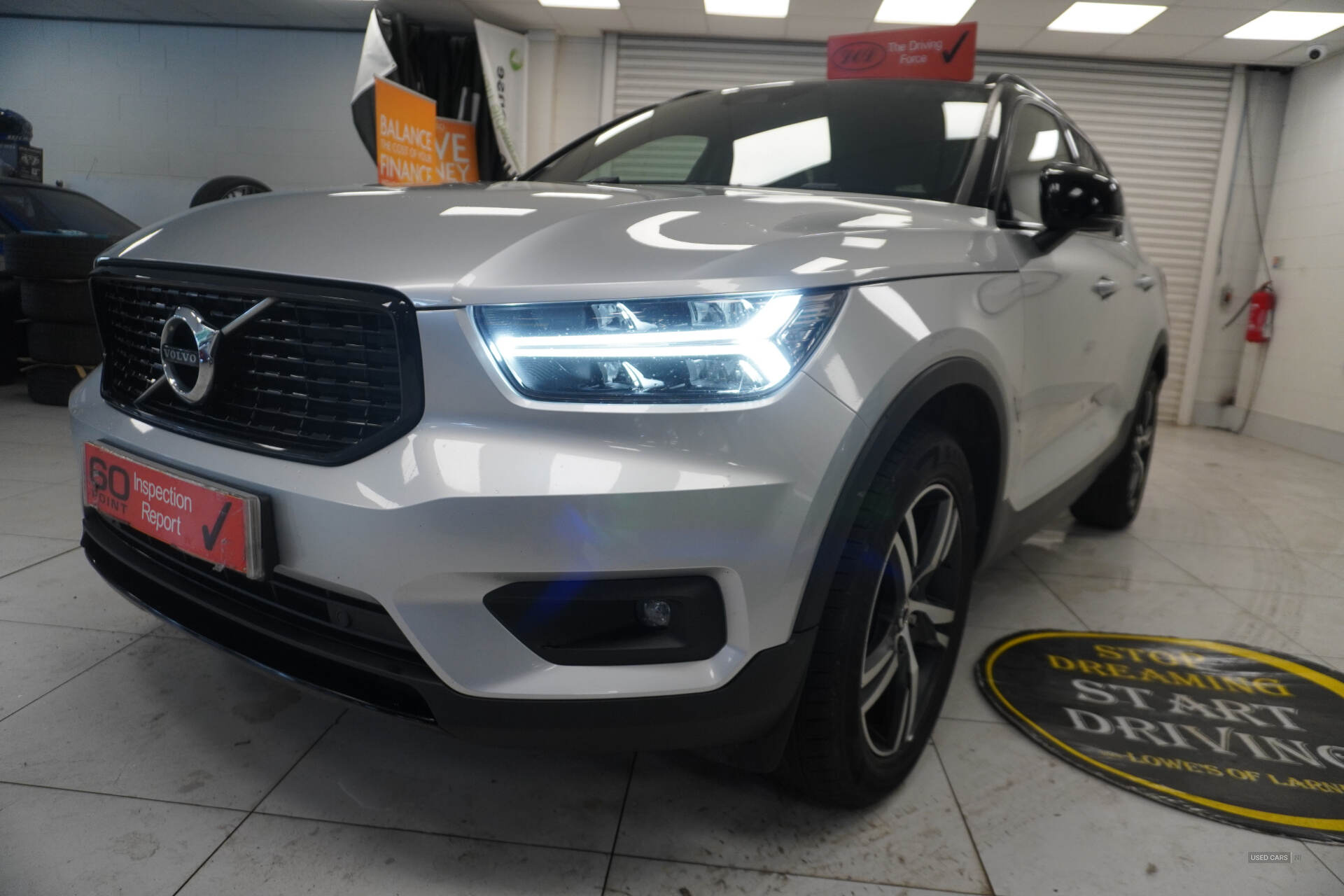 Dec 2018 Volvo XC40 2.0 D3 R DESIGN 5dr Geartronic