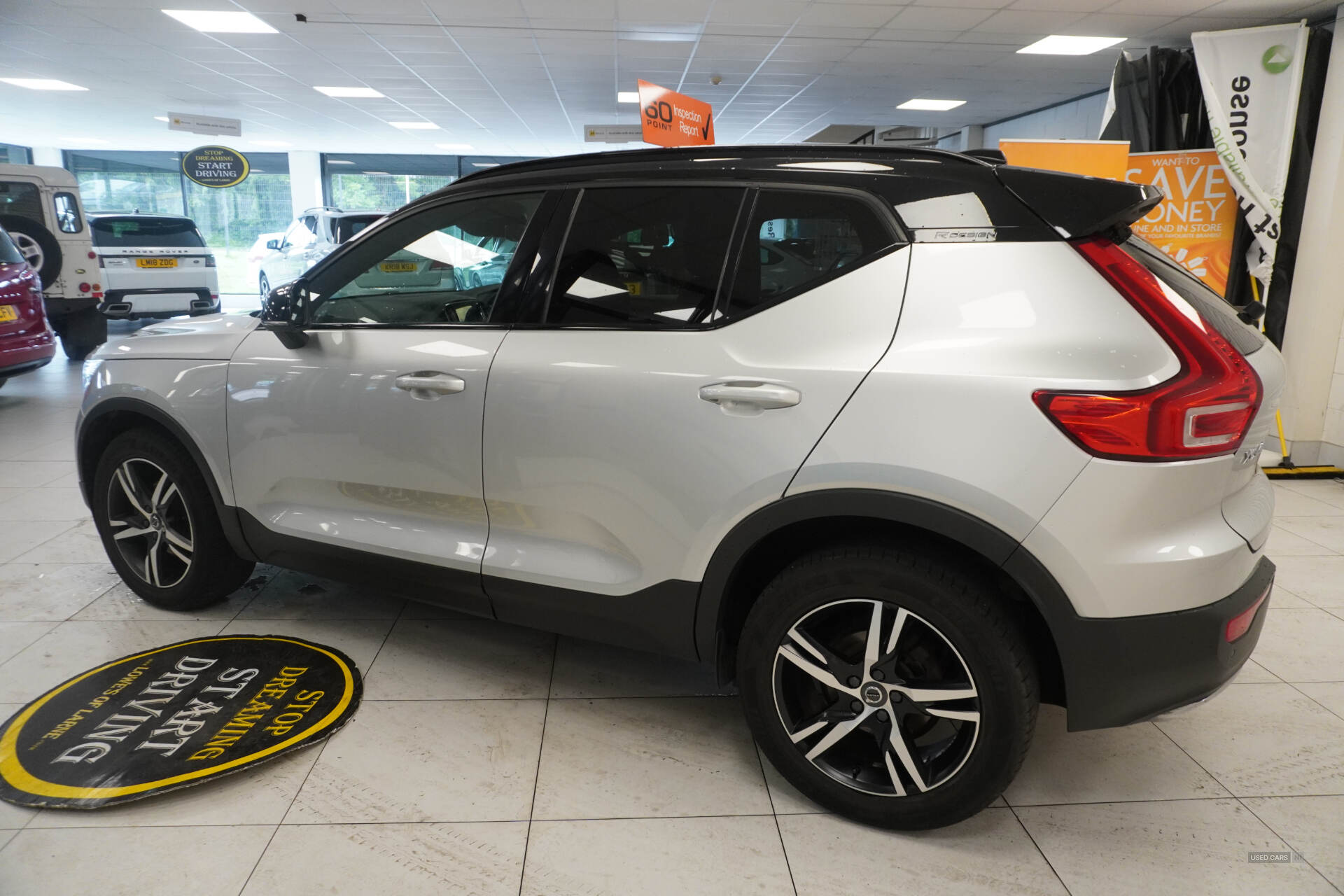 Dec 2018 Volvo XC40 2.0 D3 R DESIGN 5dr Geartronic