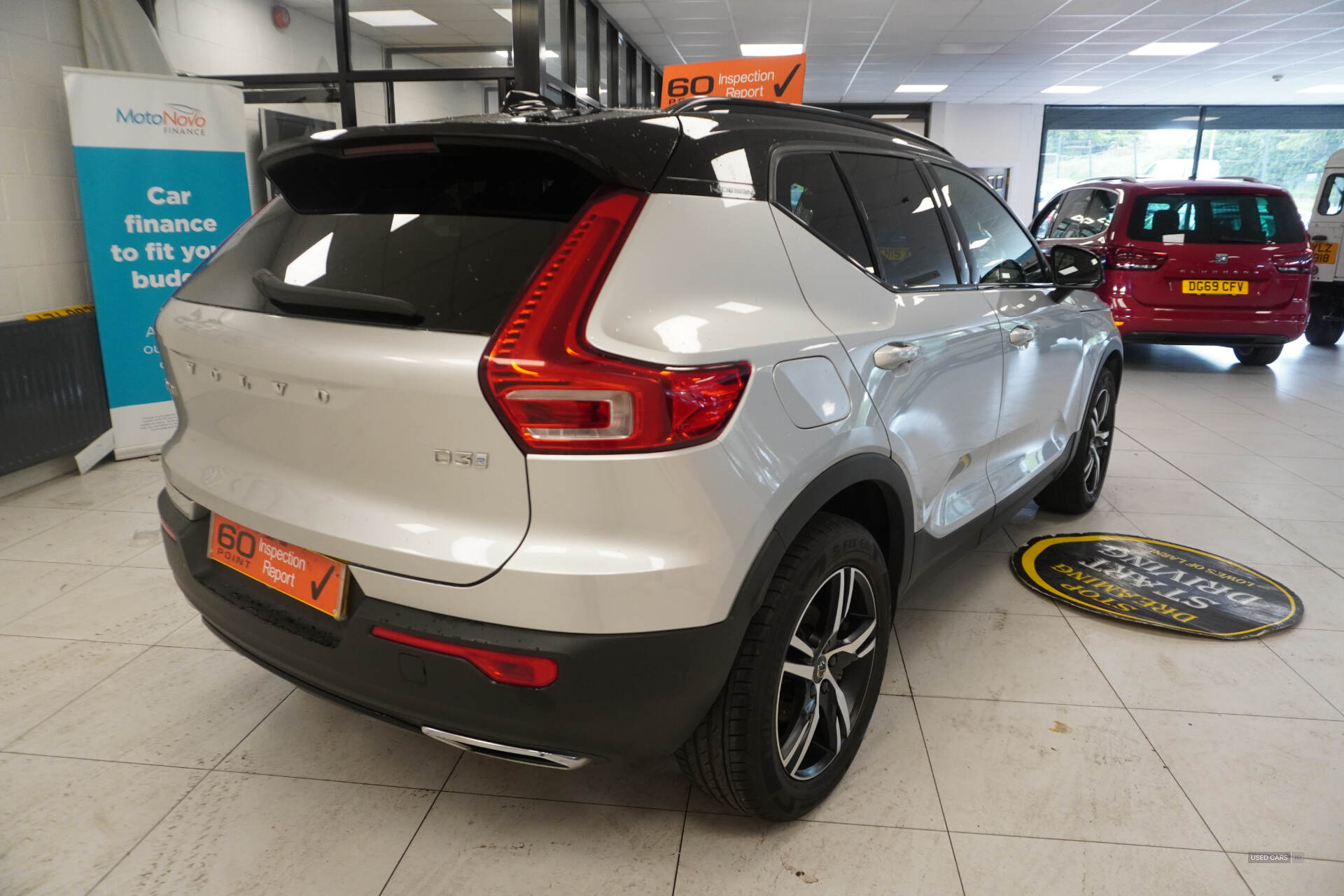Dec 2018 Volvo XC40 2.0 D3 R DESIGN 5dr Geartronic