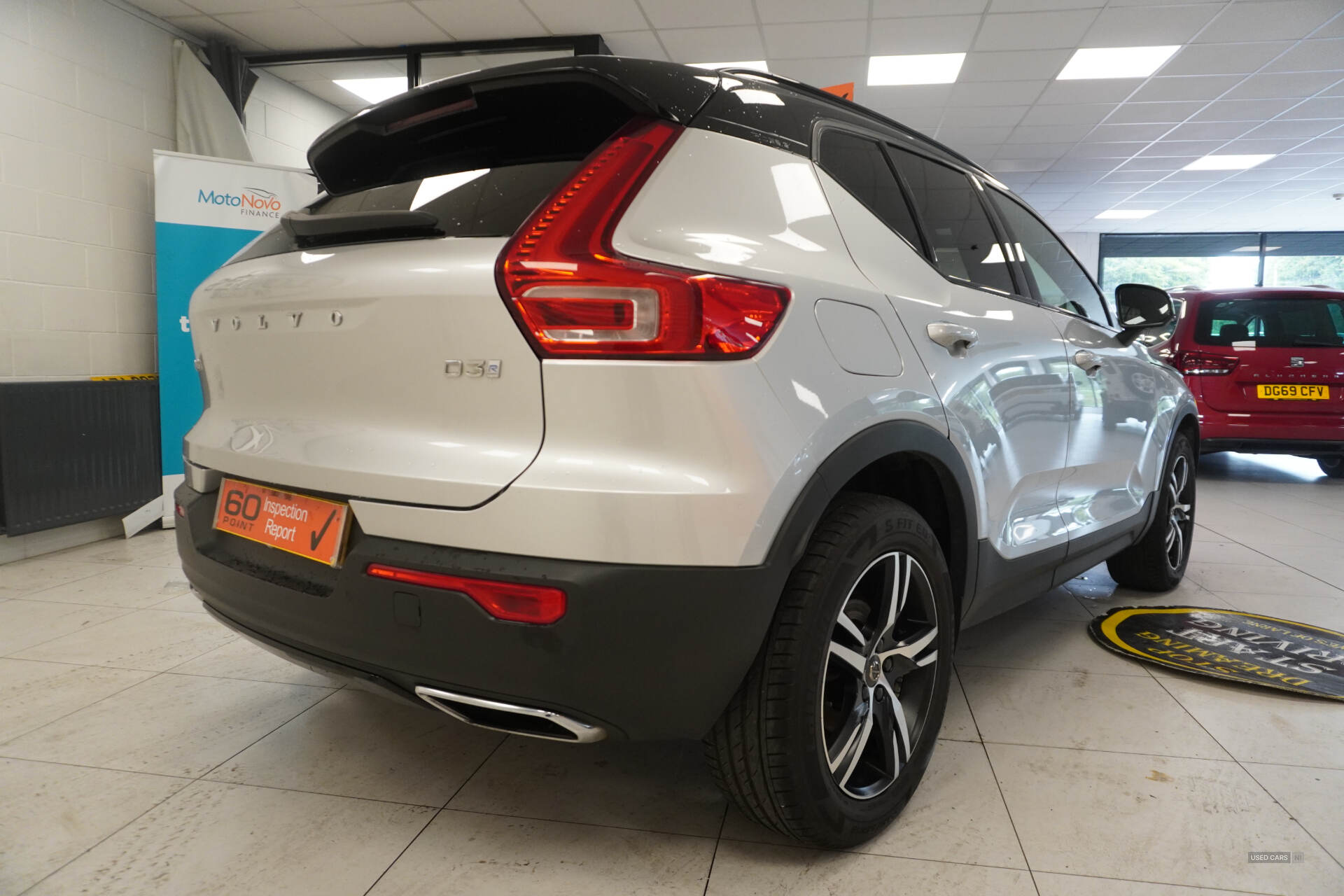 Dec 2018 Volvo XC40 2.0 D3 R DESIGN 5dr Geartronic