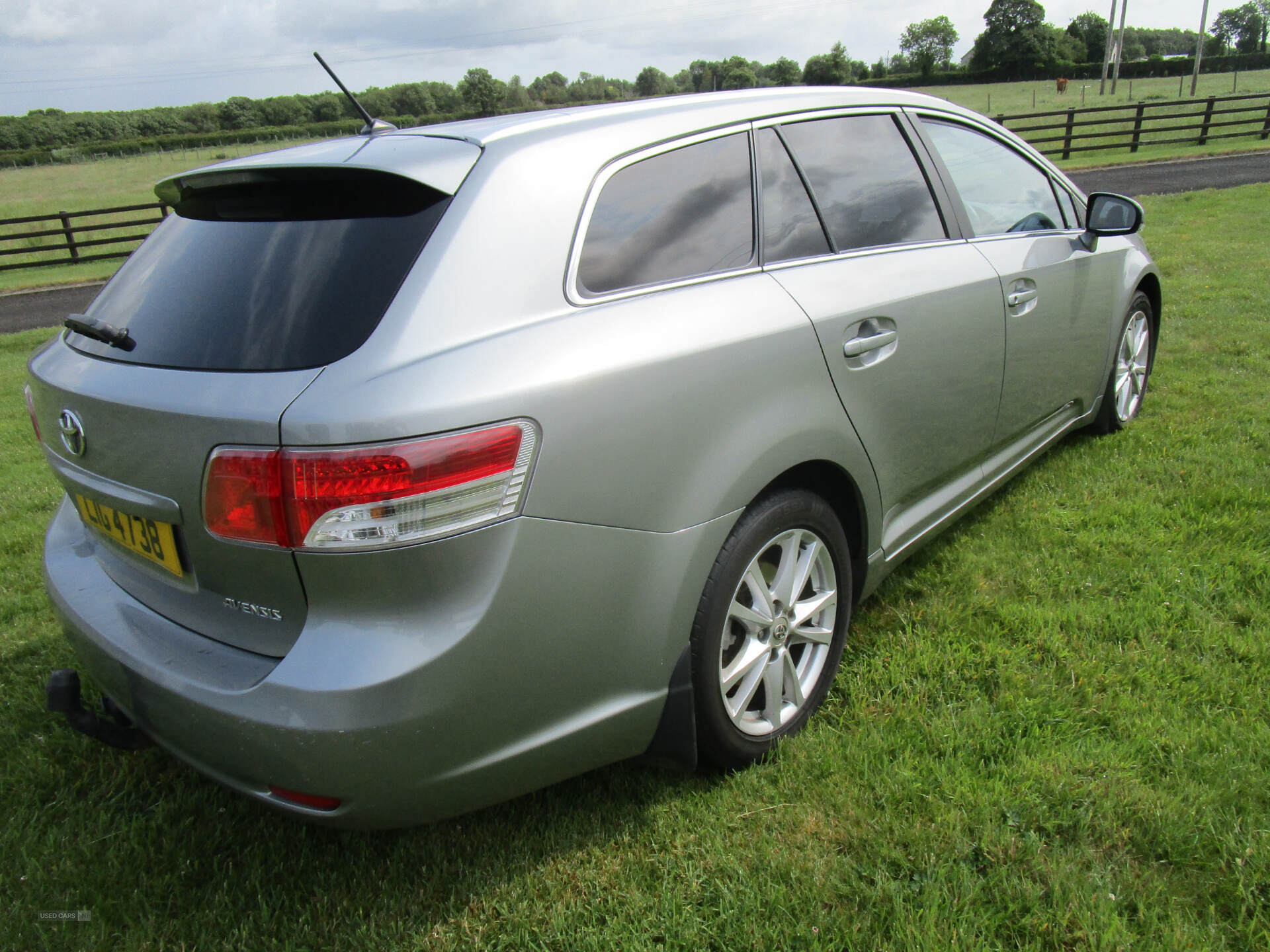 Jan 2011 Toyota Avensis 2.0 D-4D TR Nav 5dr