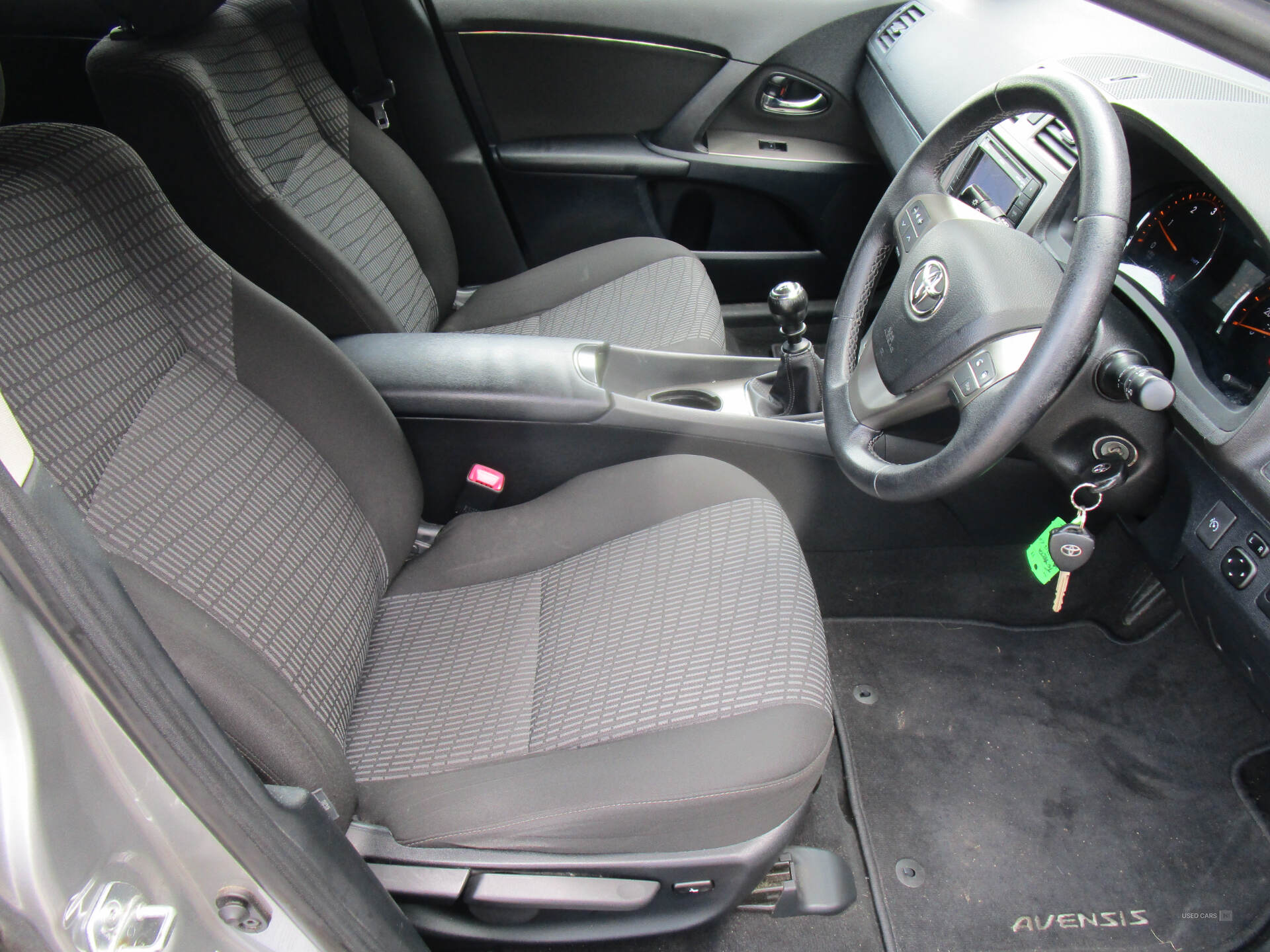 Jan 2011 Toyota Avensis 2.0 D-4D TR Nav 5dr