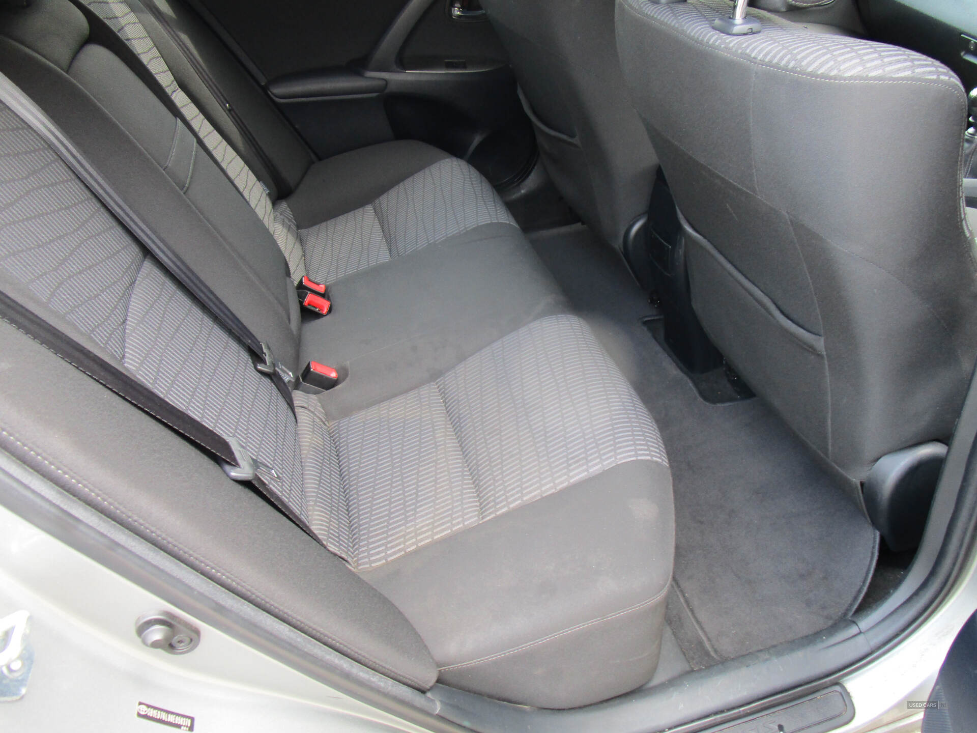 Jan 2011 Toyota Avensis 2.0 D-4D TR Nav 5dr