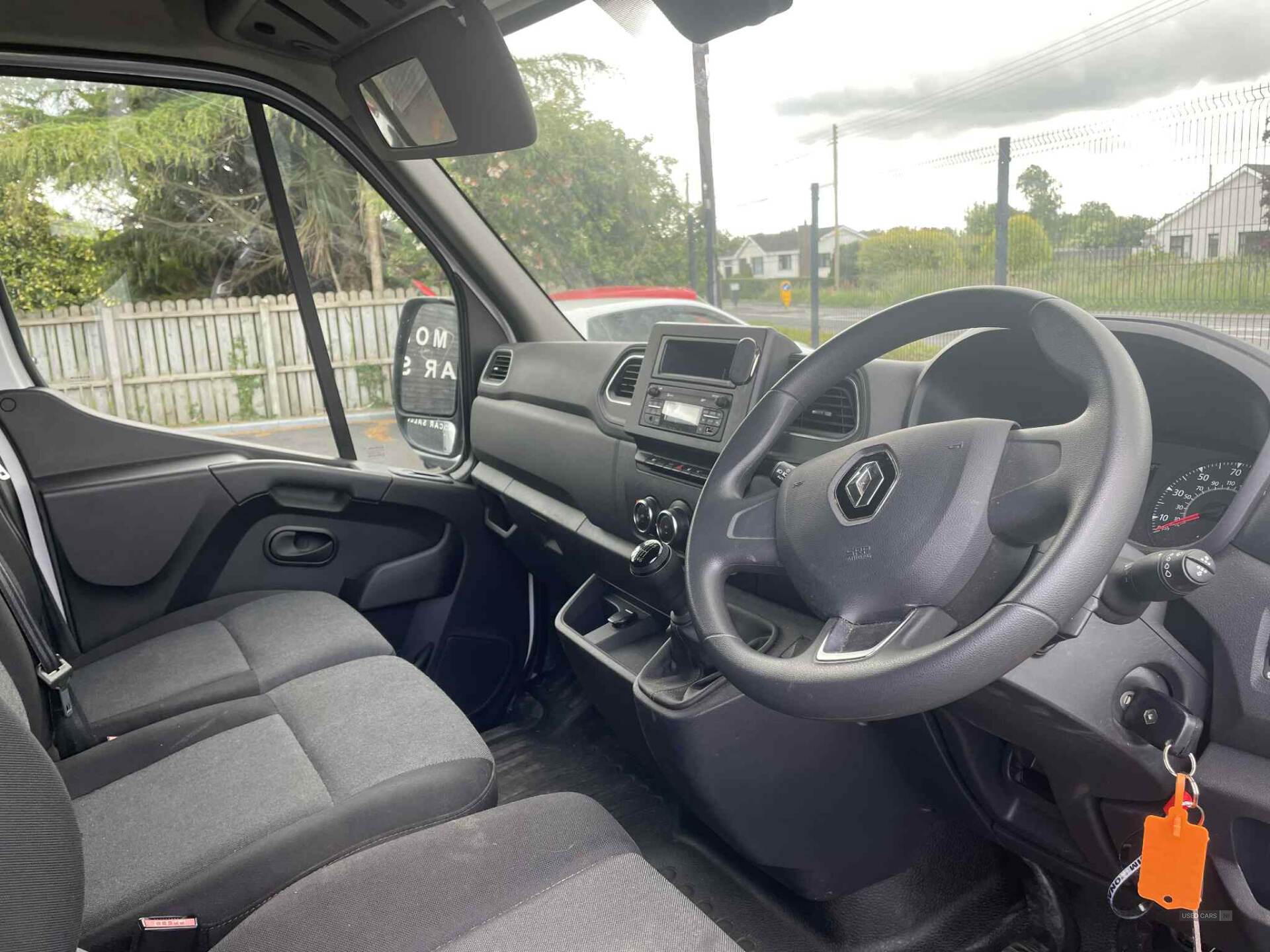 Jul 2022 Renault Master MM35dCi 135 Business+ Medium Roof Van