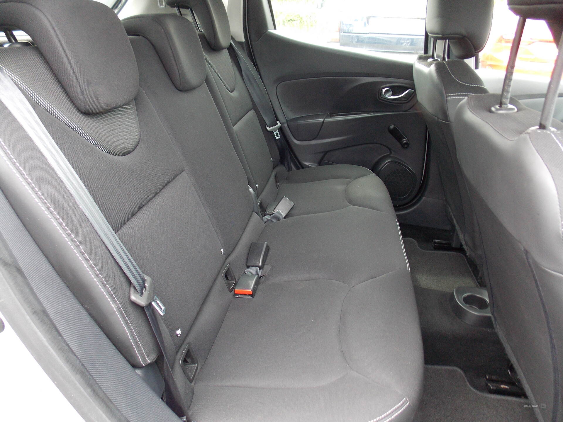 Nov 2013 Renault Clio 1.2 16V Dynamique MediaNav 5dr