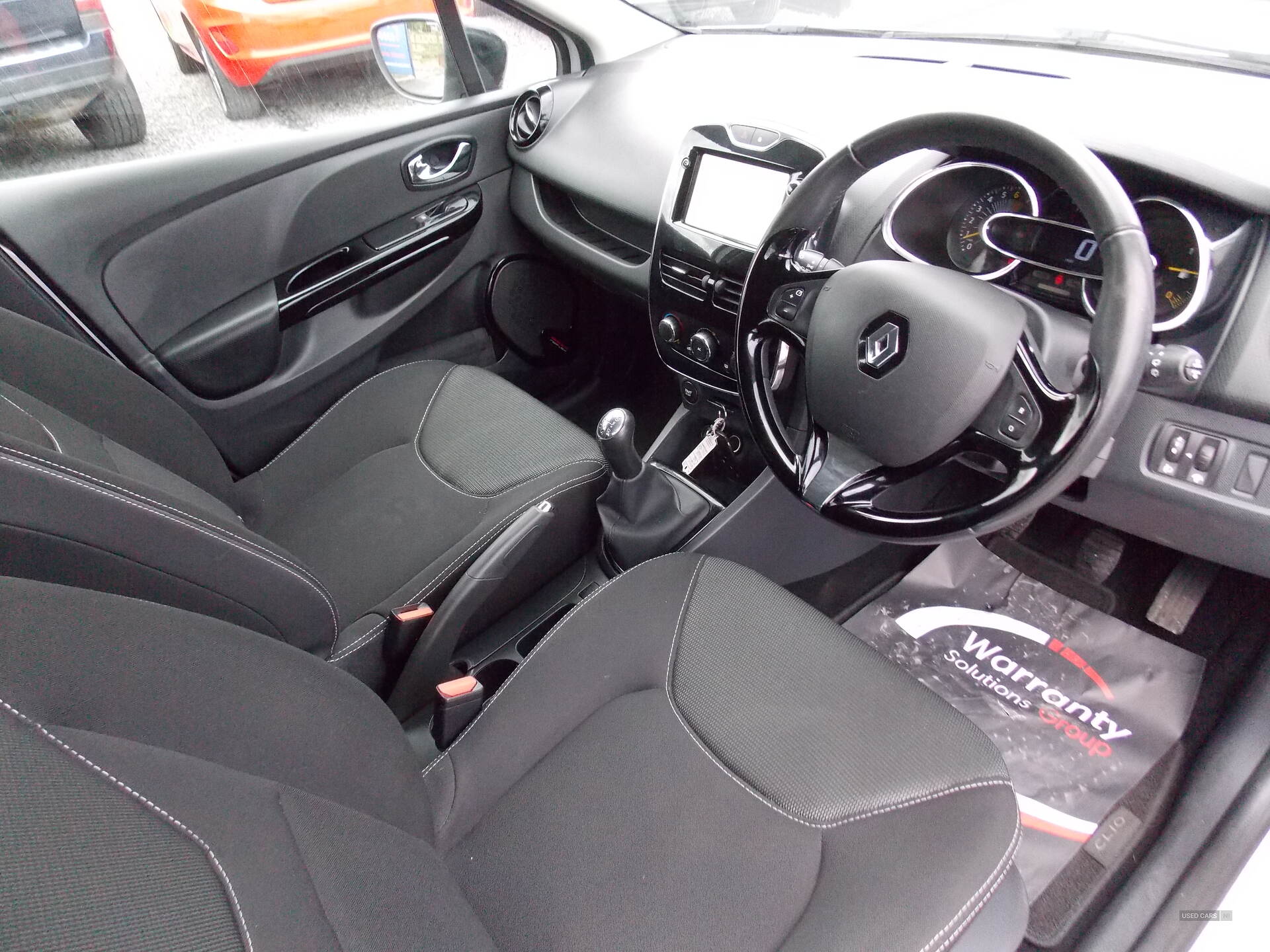 Nov 2013 Renault Clio 1.2 16V Dynamique MediaNav 5dr