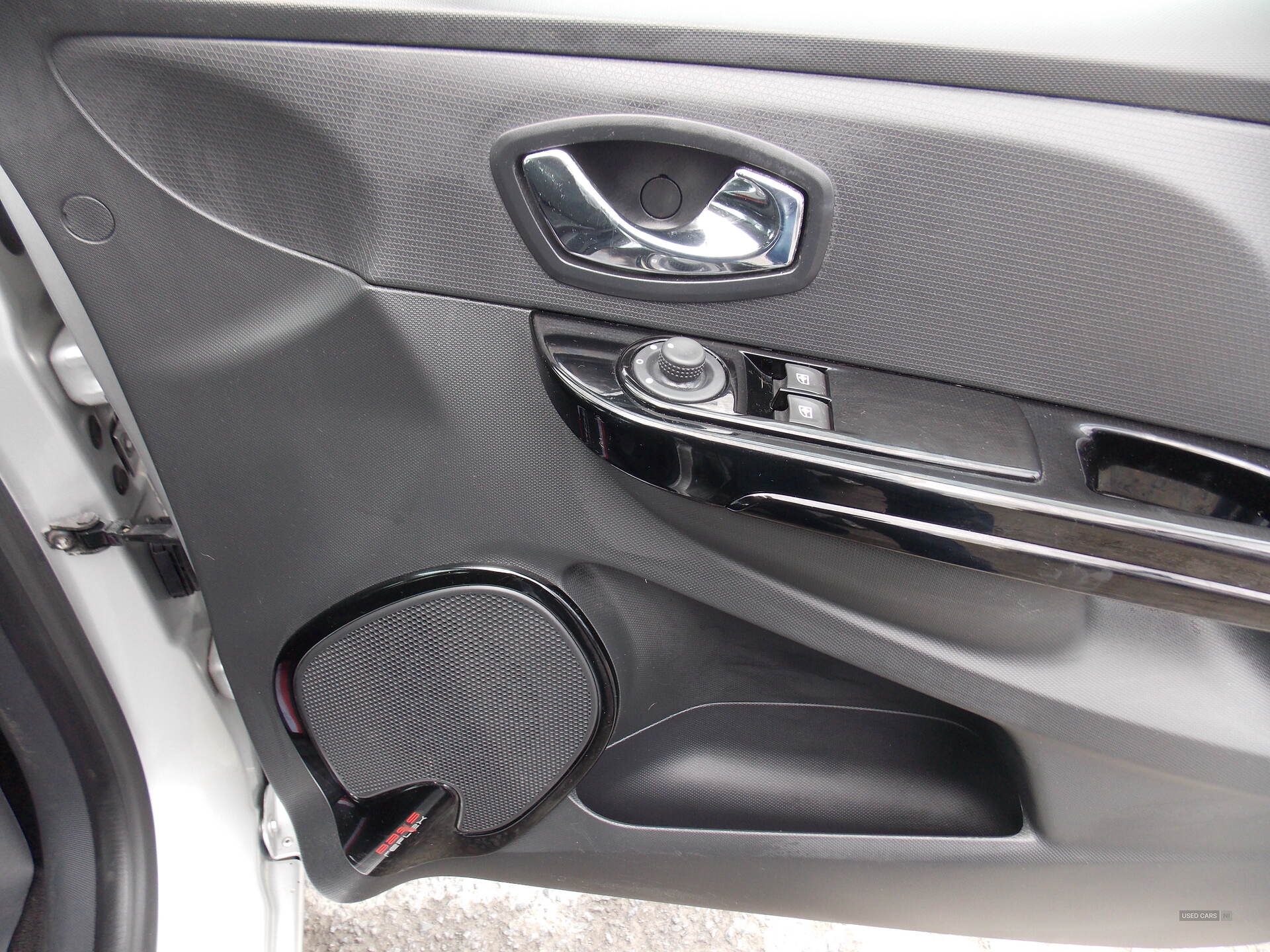 Nov 2013 Renault Clio 1.2 16V Dynamique MediaNav 5dr
