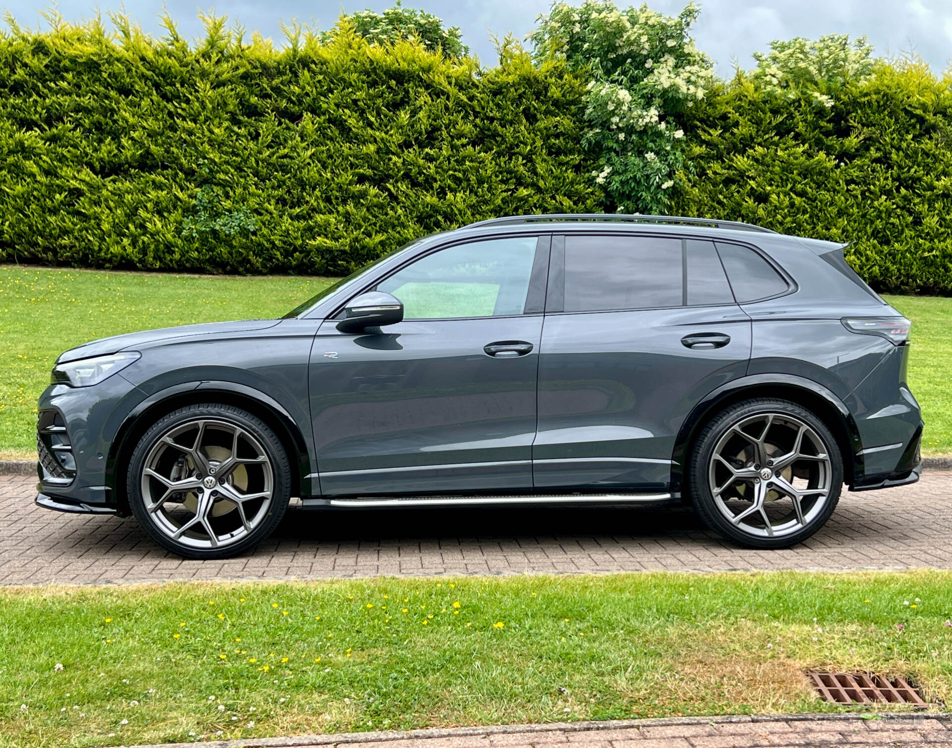 Nov 2024 Volkswagen Tiguan 2.0 TDI R-Line 5dr DSG