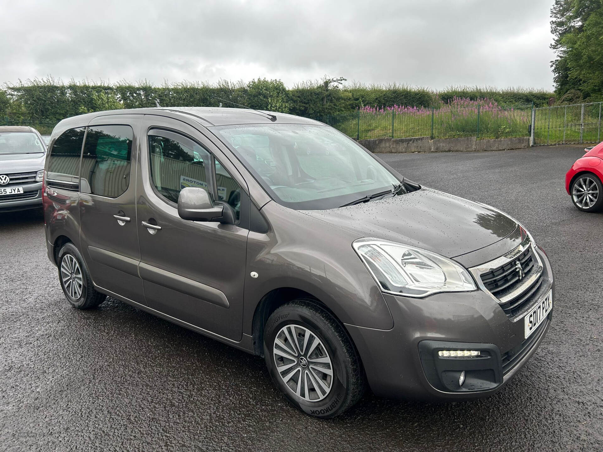 Jul 2017 Peugeot Partner Tepee 1.6 BlueHDi 100 Allure 5dr