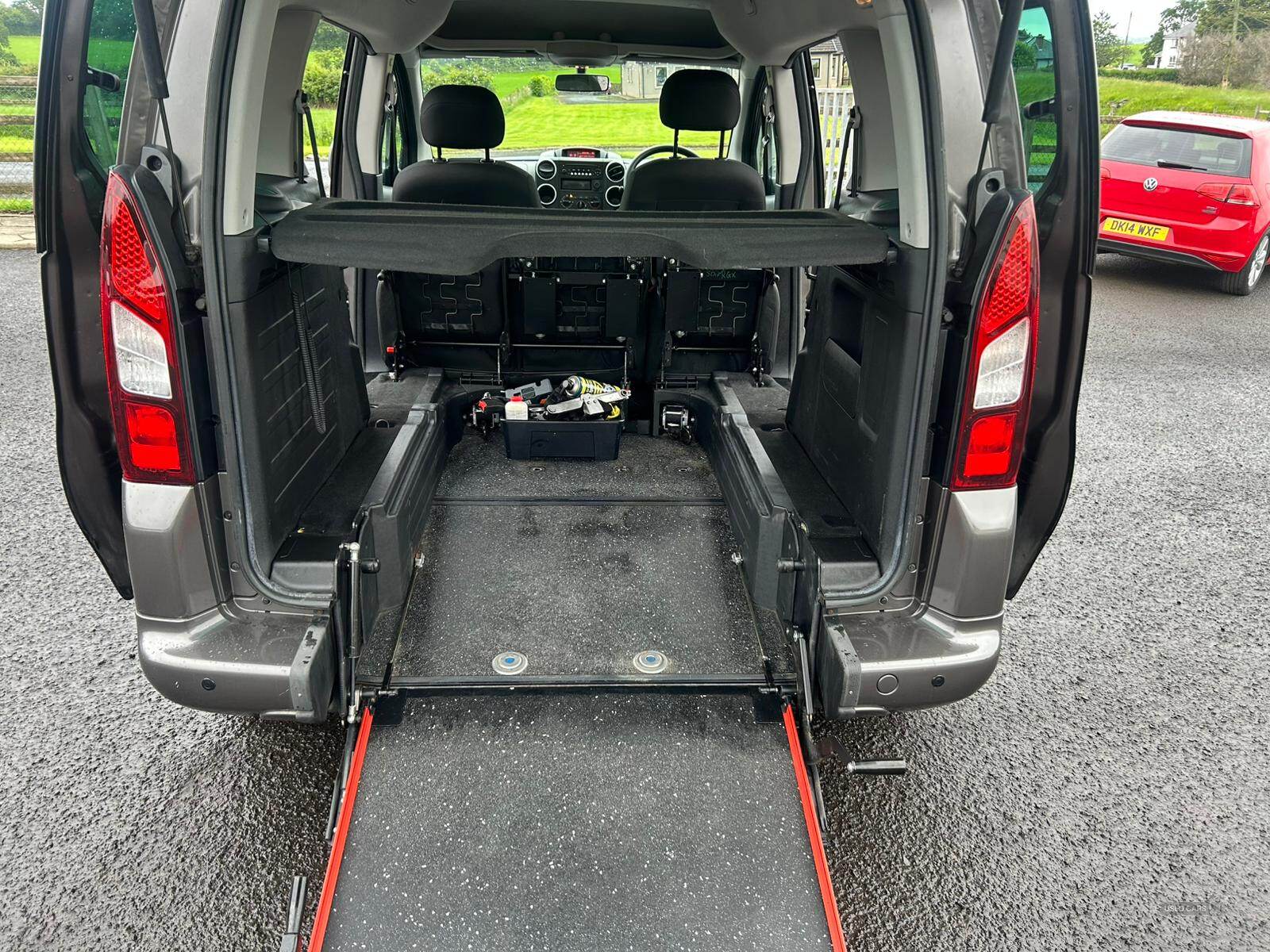 Jul 2017 Peugeot Partner Tepee 1.6 BlueHDi 100 Allure 5dr