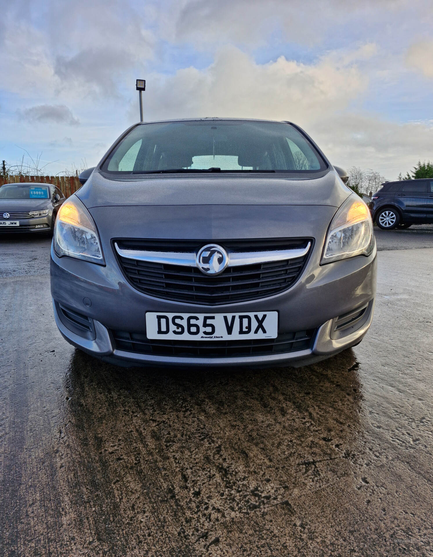 Nov 2015 Vauxhall Meriva 1.4i 16V Exclusiv 5dr