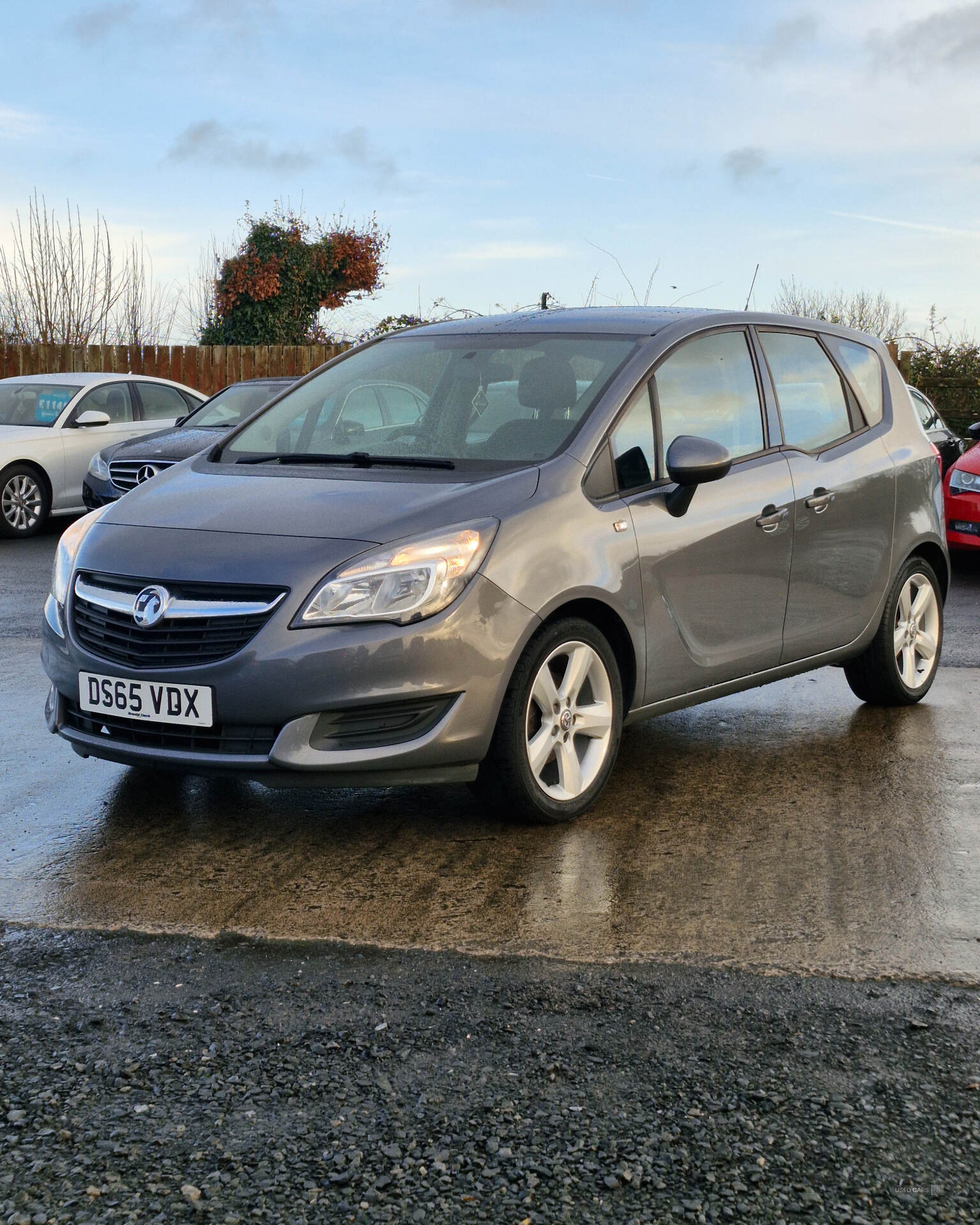Nov 2015 Vauxhall Meriva 1.4i 16V Exclusiv 5dr