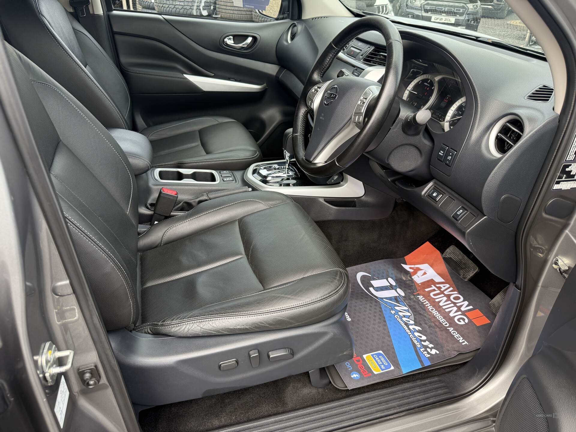 Nov 2021 Nissan Navara Double Cab Pick Up Tekna 2.3dCi 190 TT 4WD Auto