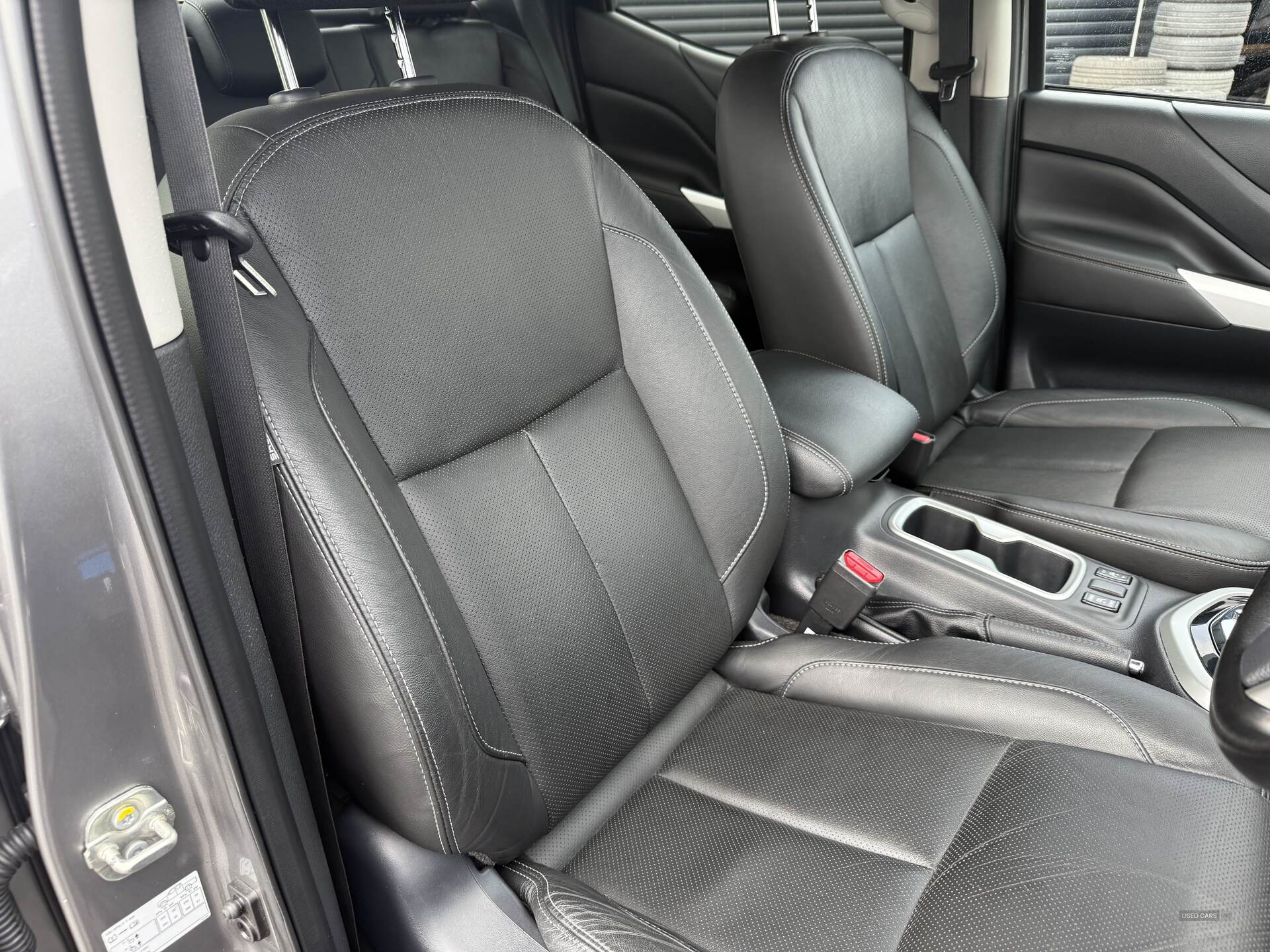 Nov 2021 Nissan Navara Double Cab Pick Up Tekna 2.3dCi 190 TT 4WD Auto