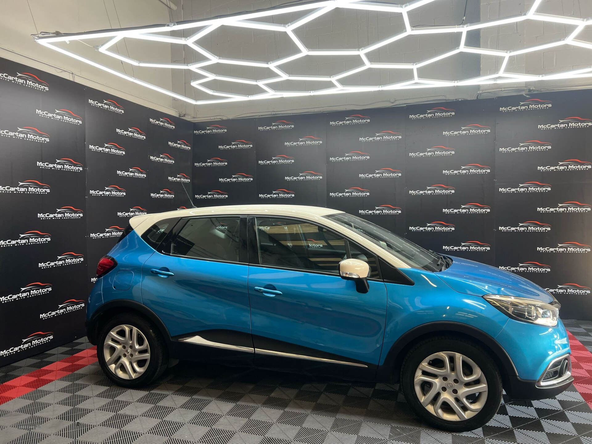 Oct 2014 Renault Captur 1.5 dCi 90 Dynamique MediaNav Energy 5dr