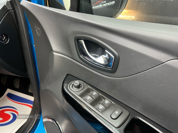 Renault Captur DIESEL HATCHBACK in Antrim