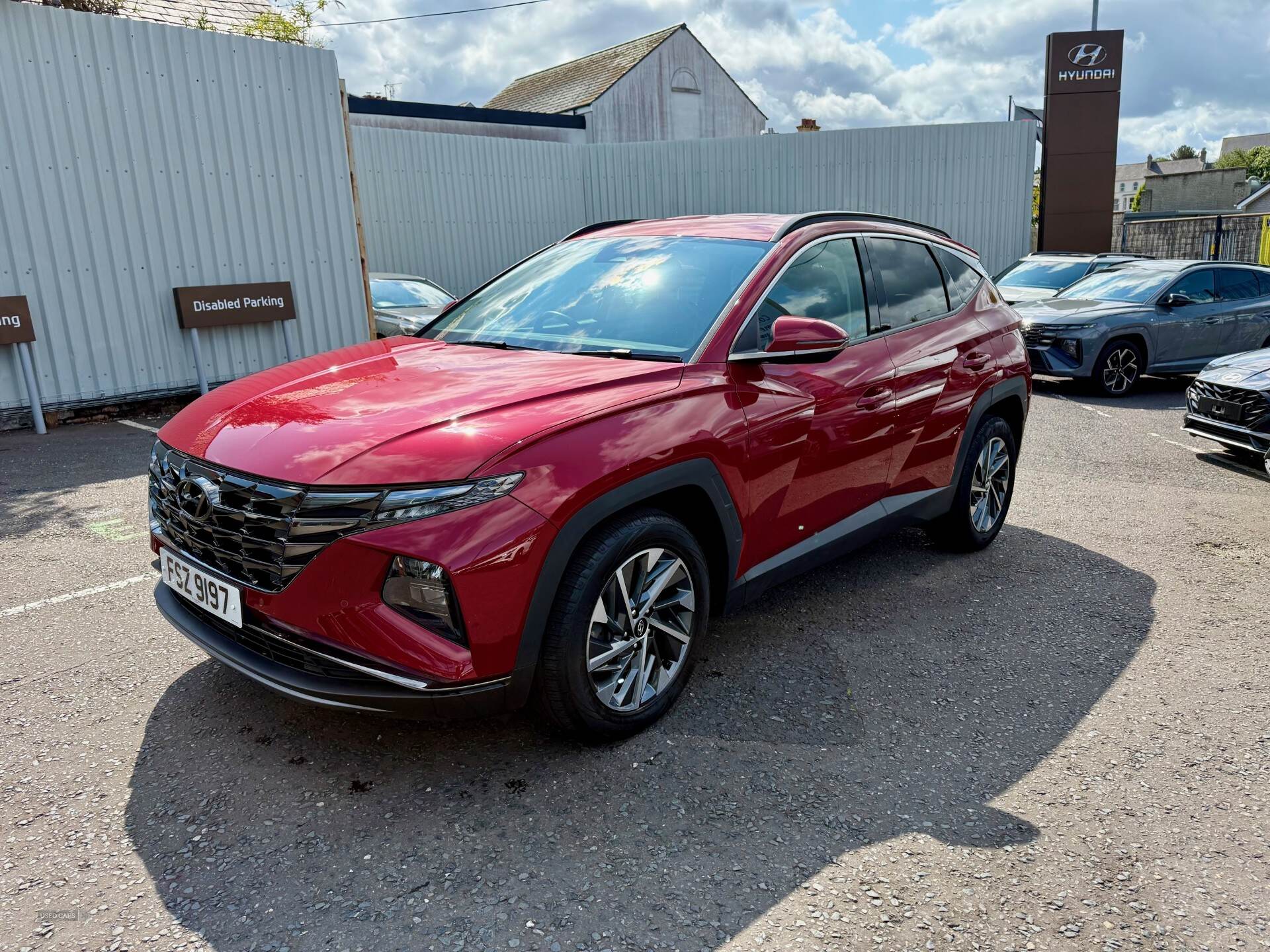 Hyundai Tucson ESTATE in Down