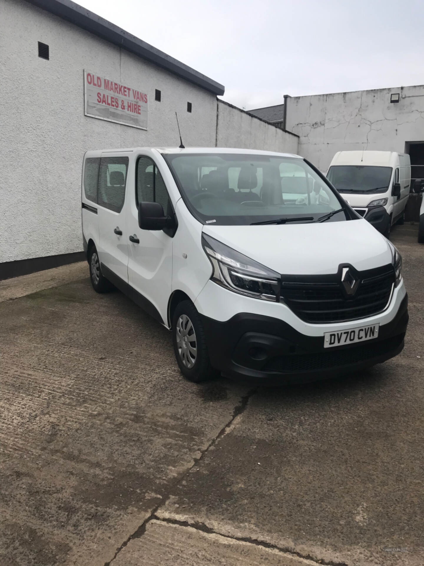 Renault Trafic SWB MINIBUS DIESEL in Antrim