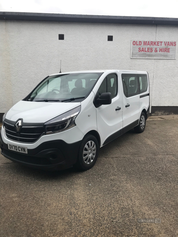 Renault Trafic SWB MINIBUS DIESEL in Antrim