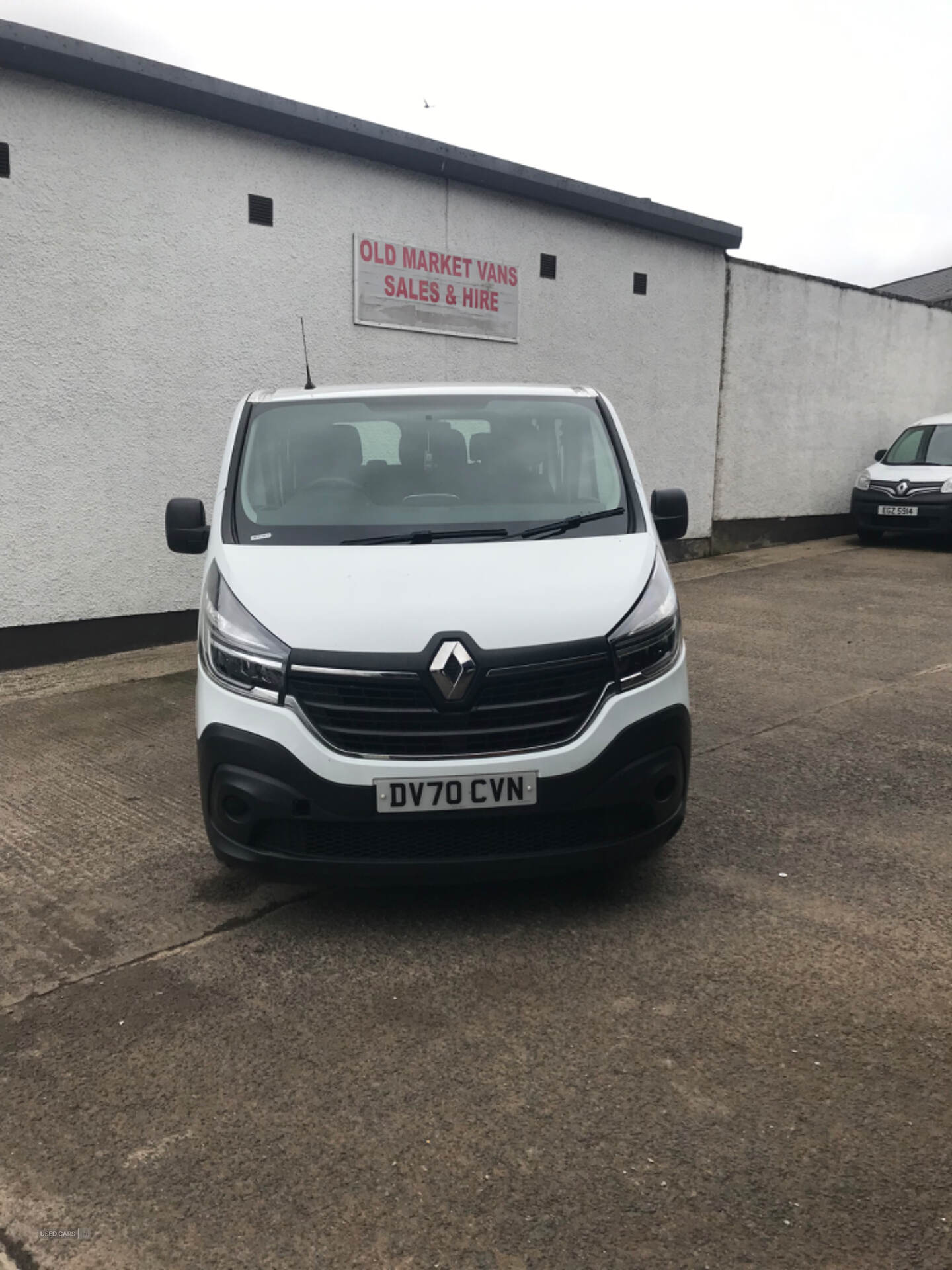 Renault Trafic SWB MINIBUS DIESEL in Antrim