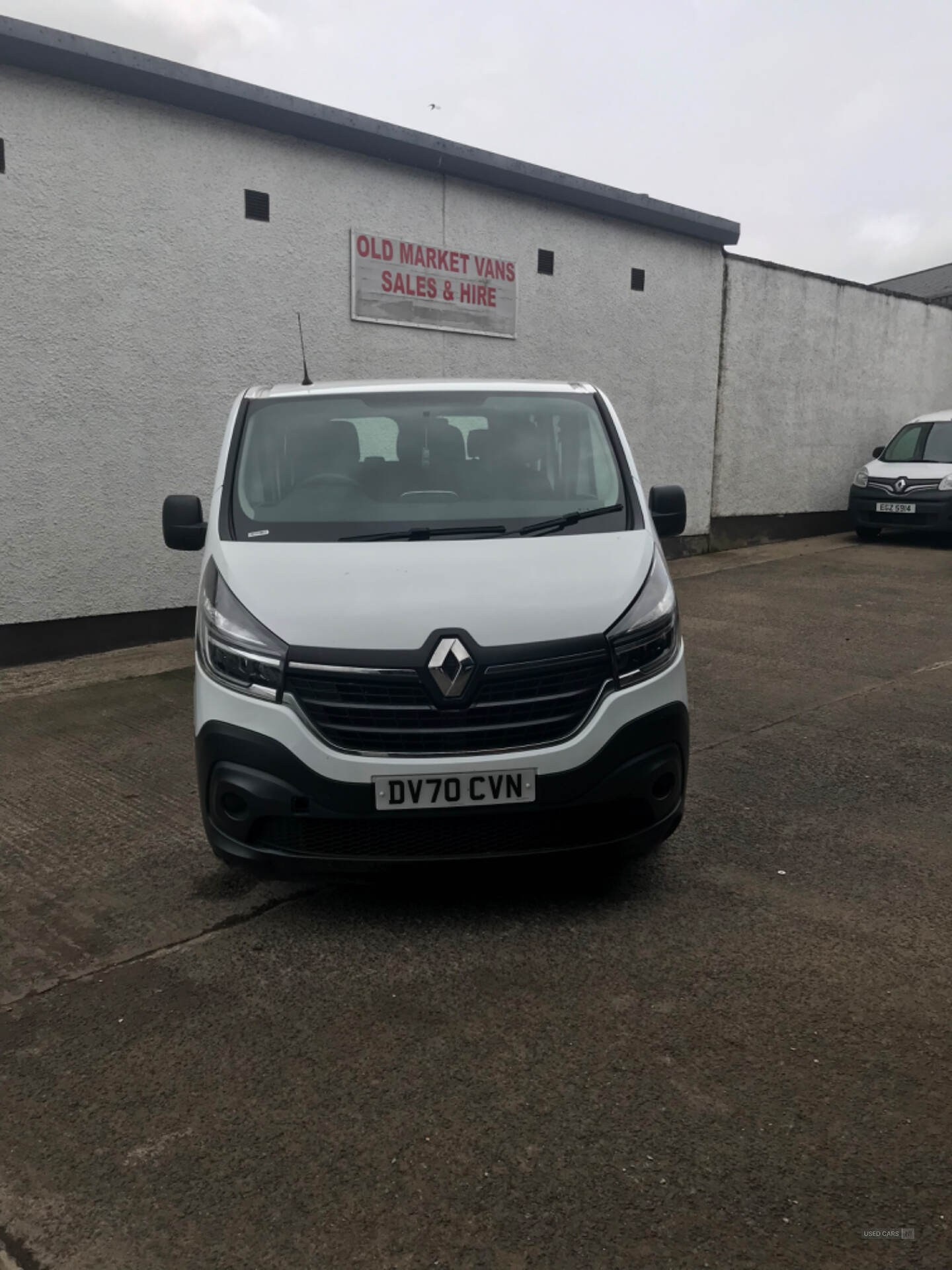 Renault Trafic SWB MINIBUS DIESEL in Antrim