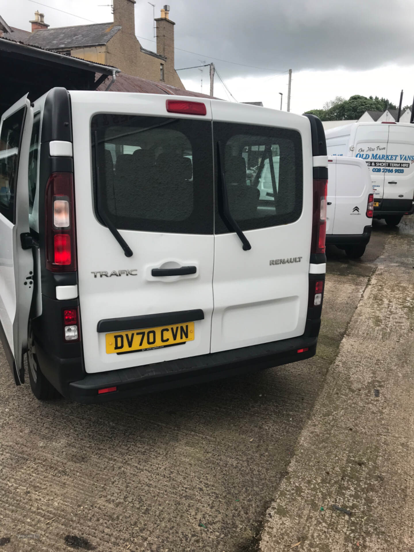 Renault Trafic SWB MINIBUS DIESEL in Antrim