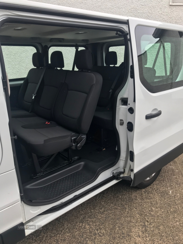 Renault Trafic SWB MINIBUS DIESEL in Antrim