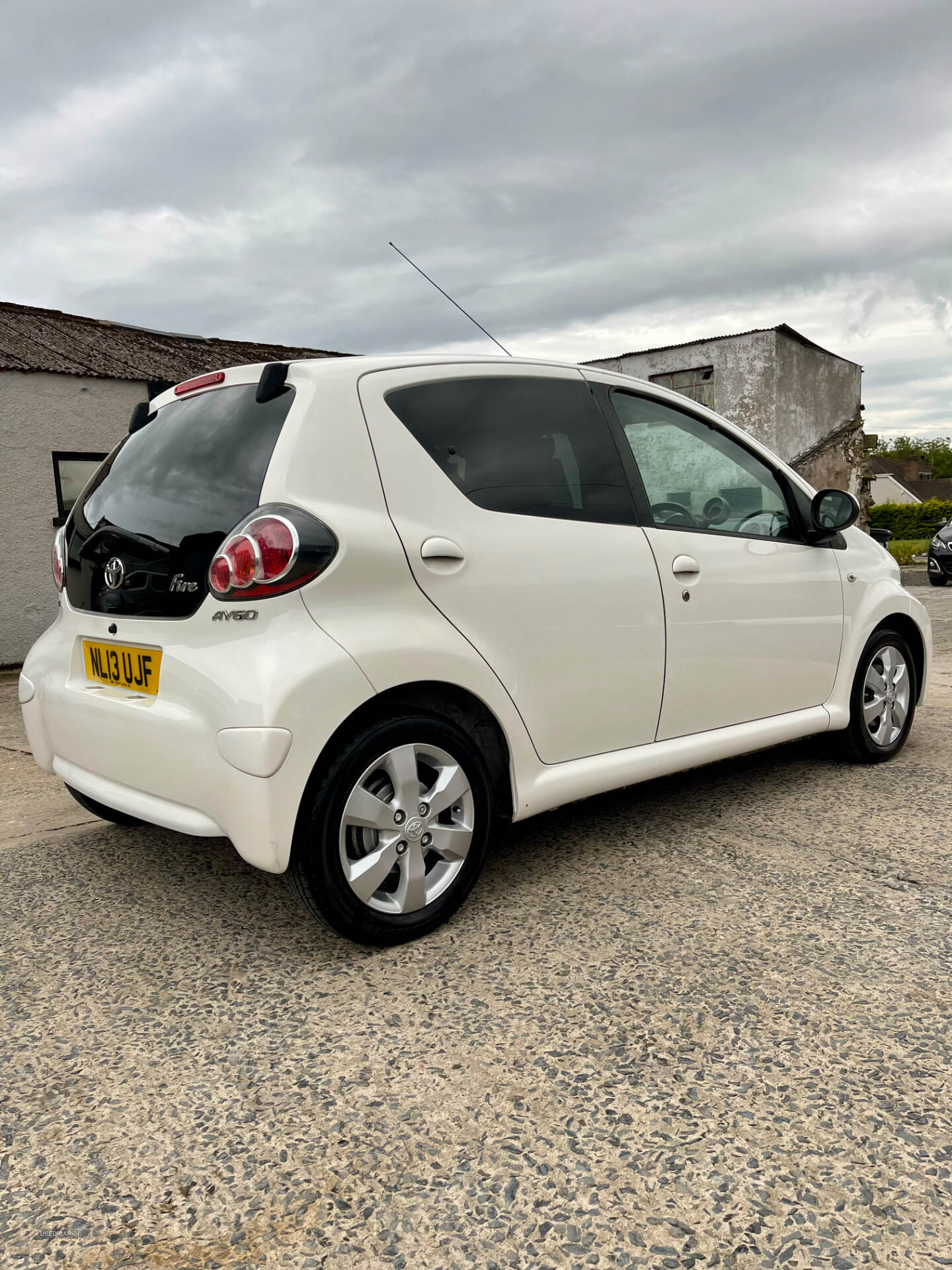 Mar 2013 Toyota Aygo 1.0 VVT-i Fire 5dr [AC]